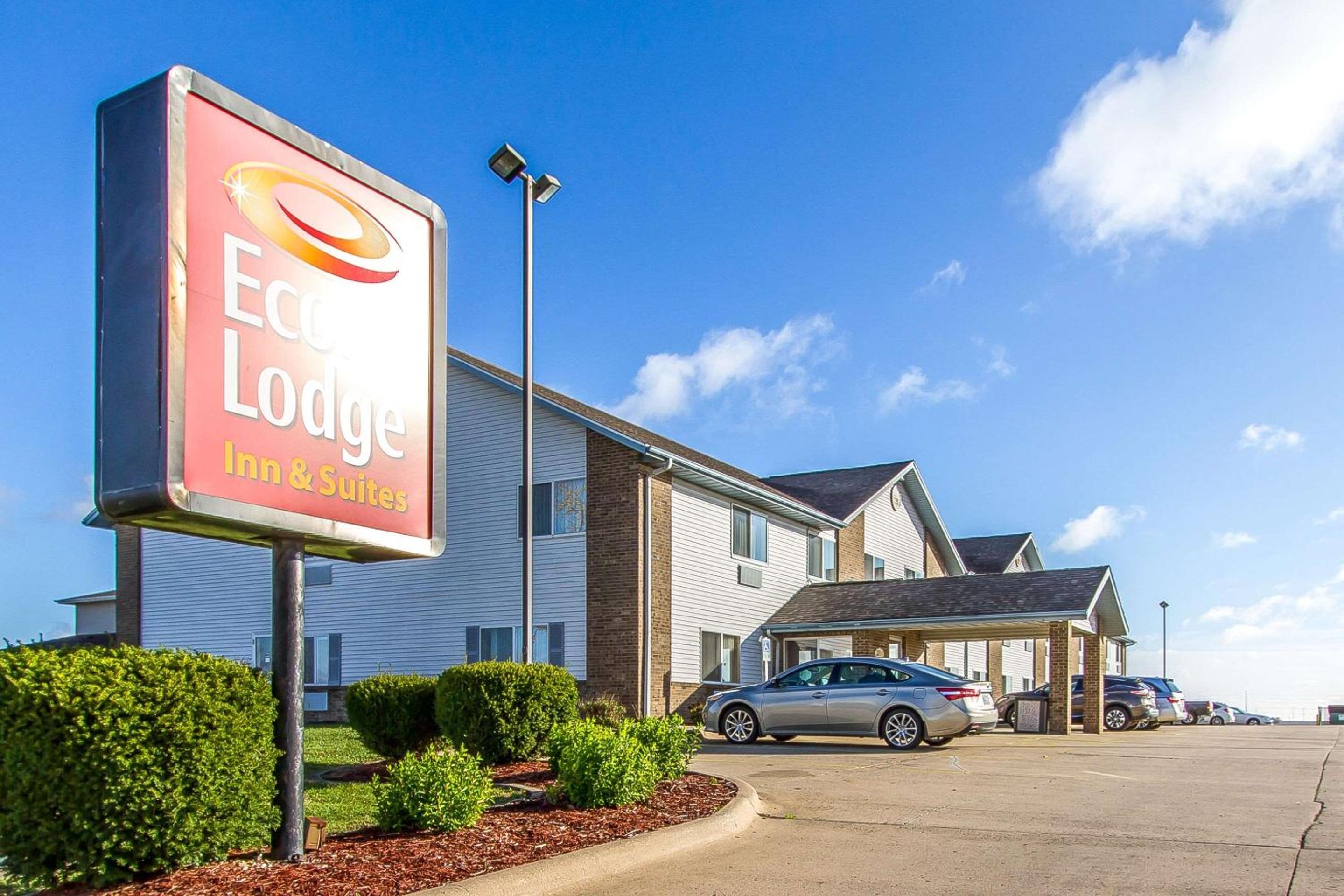 Peoria Vacations - Econo Lodge  Suites - Property Image 1