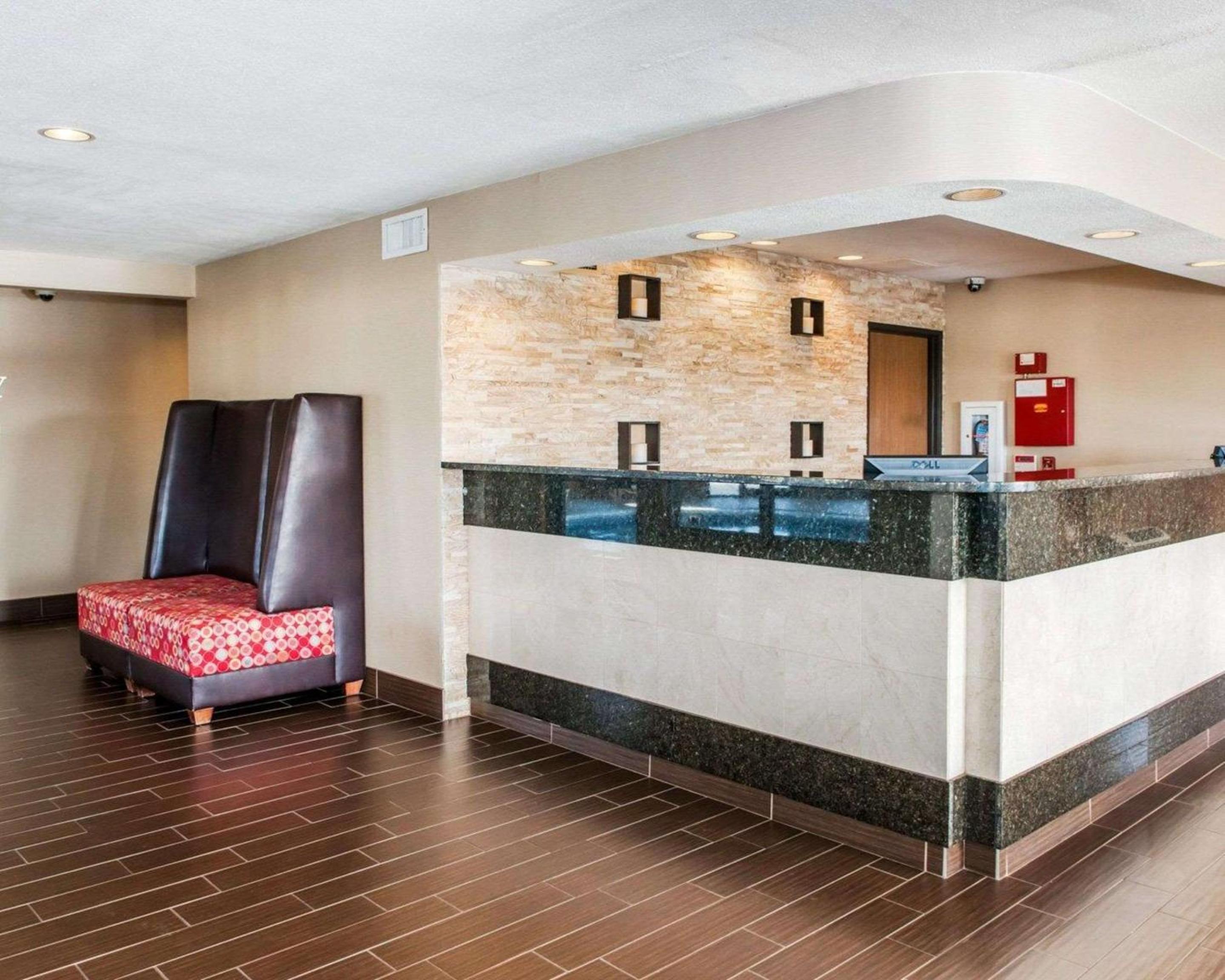 Quality Inn Effingham North view 4