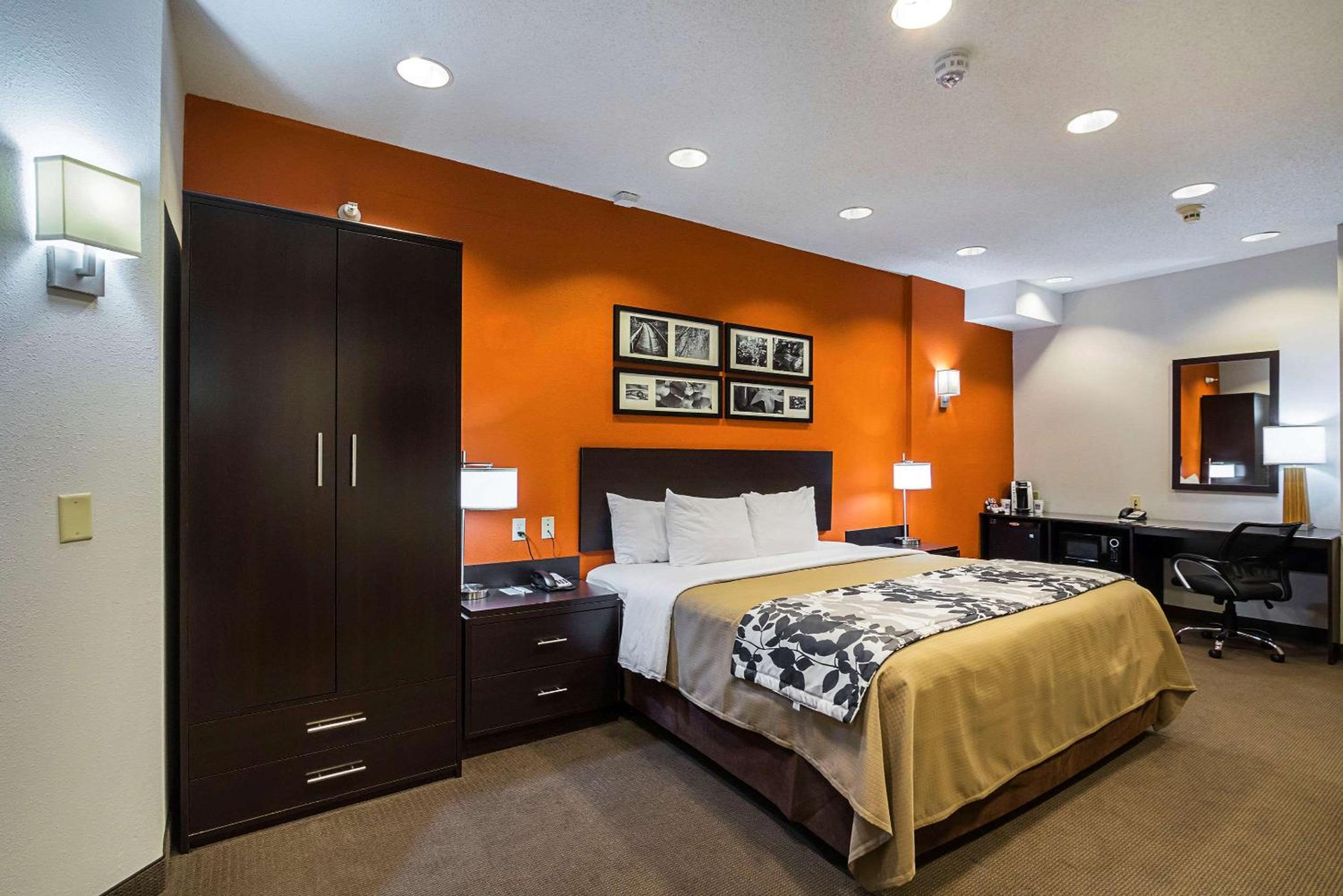 Danville Vacations - Sleep Inn  Suites - Property Image 31