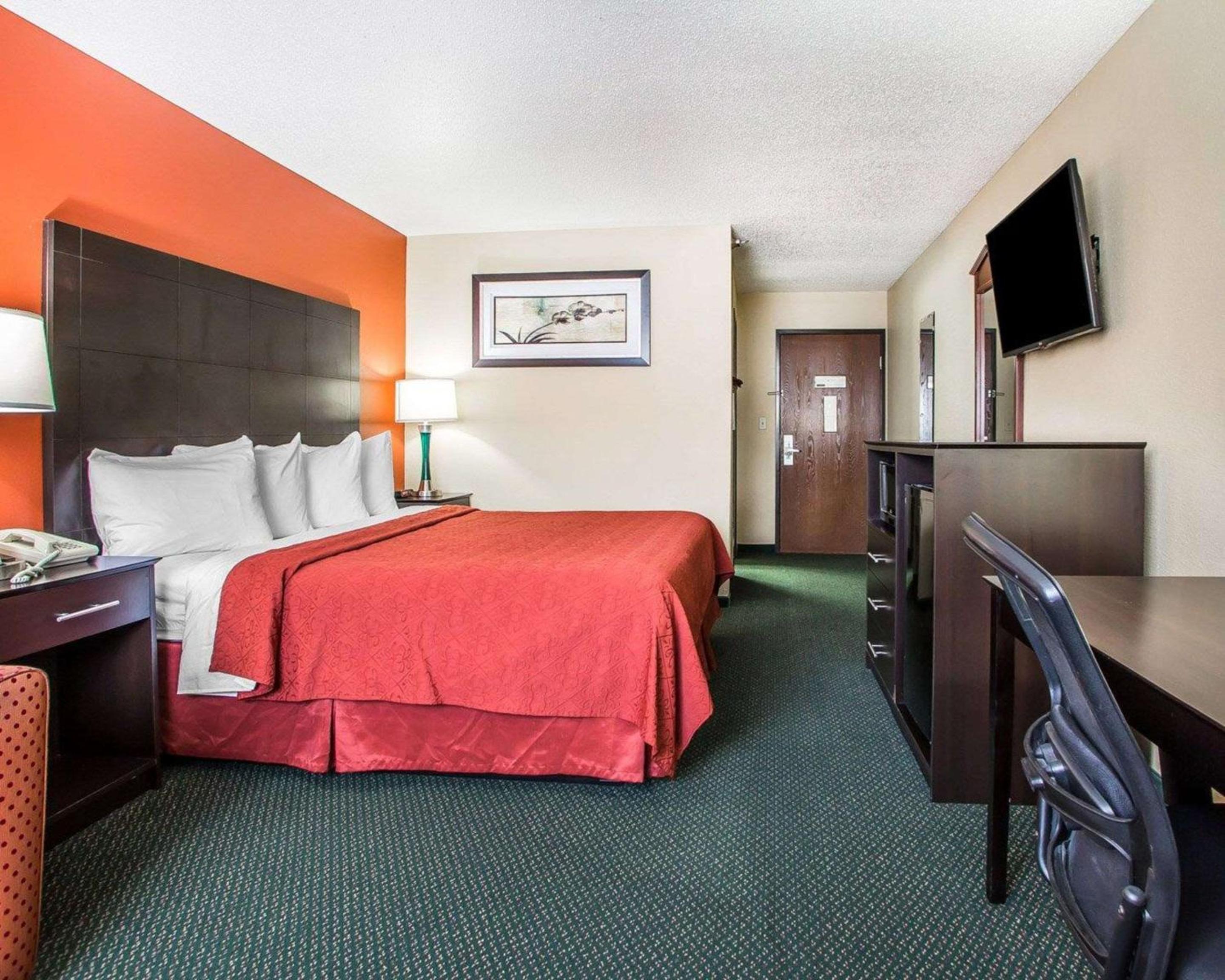 Quality Inn Morton at I-74 - Property Image 29