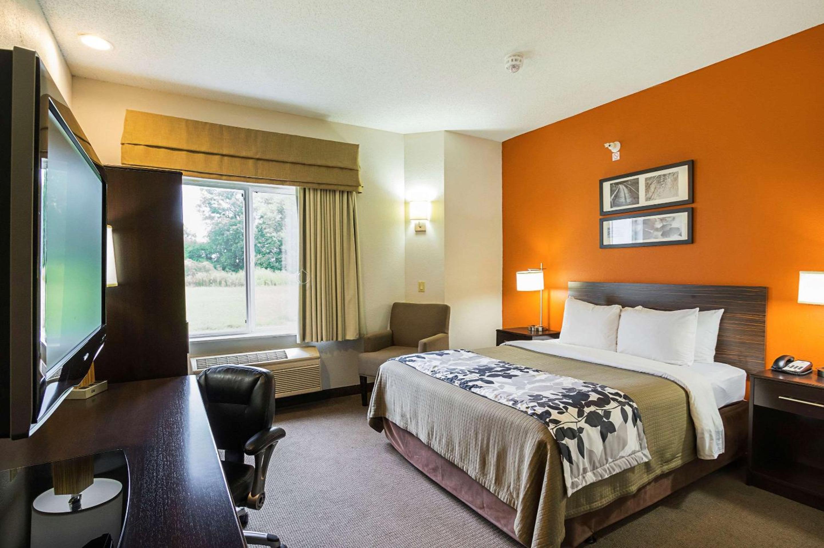 Danville Vacations - Sleep Inn  Suites - Property Image 32