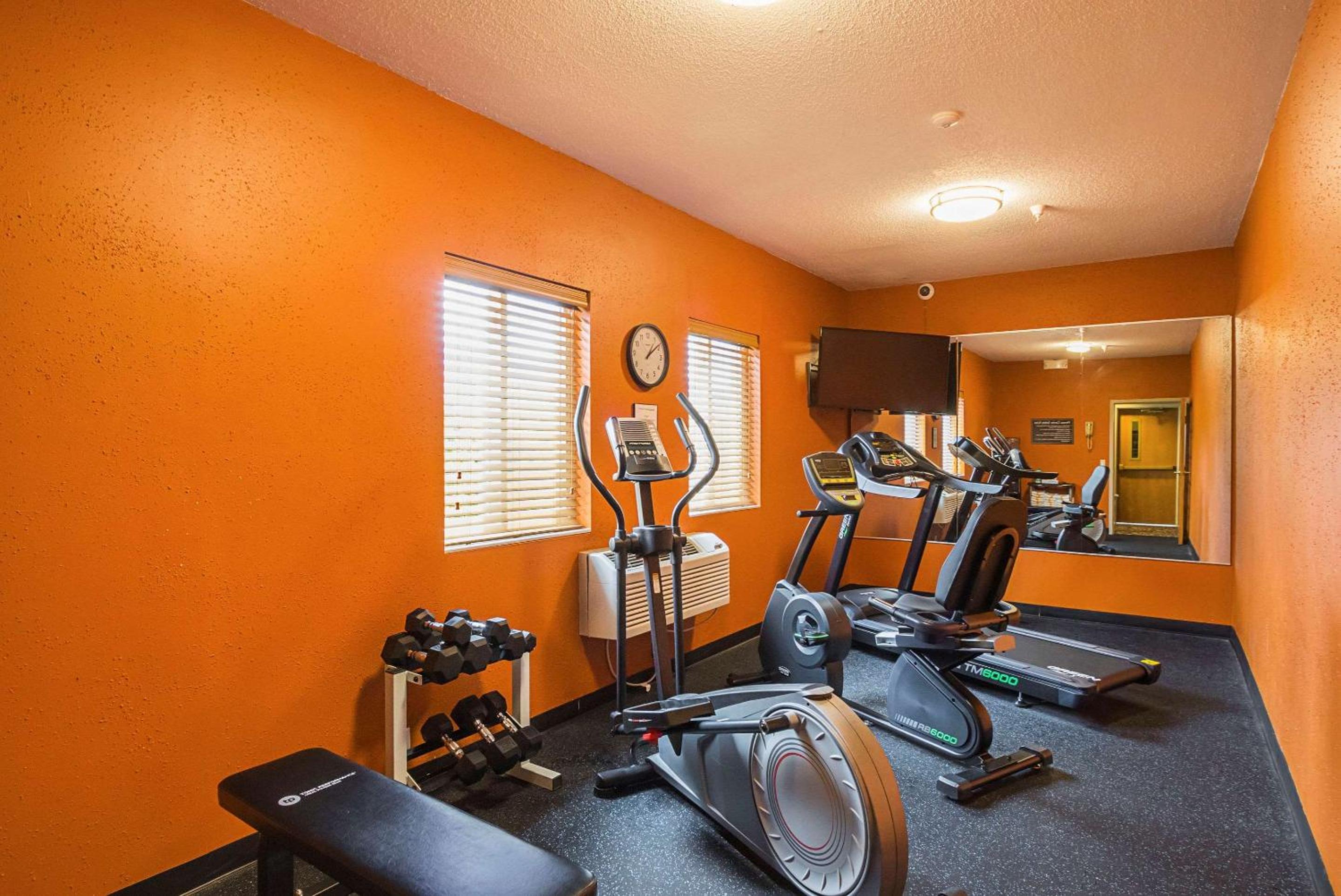 Danville Vacations - Sleep Inn  Suites - Property Image 9