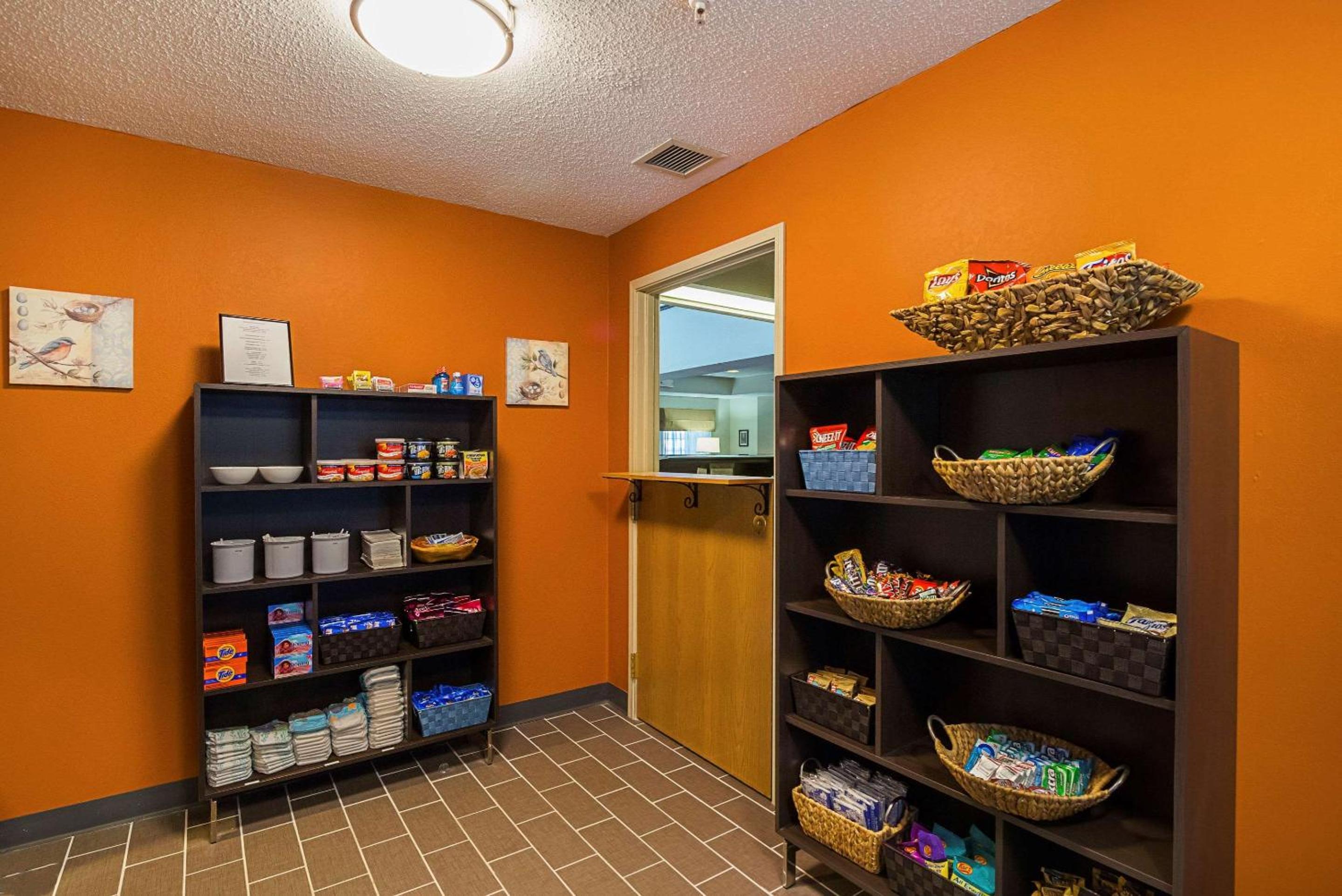 Danville Vacations - Sleep Inn  Suites - Property Image 16