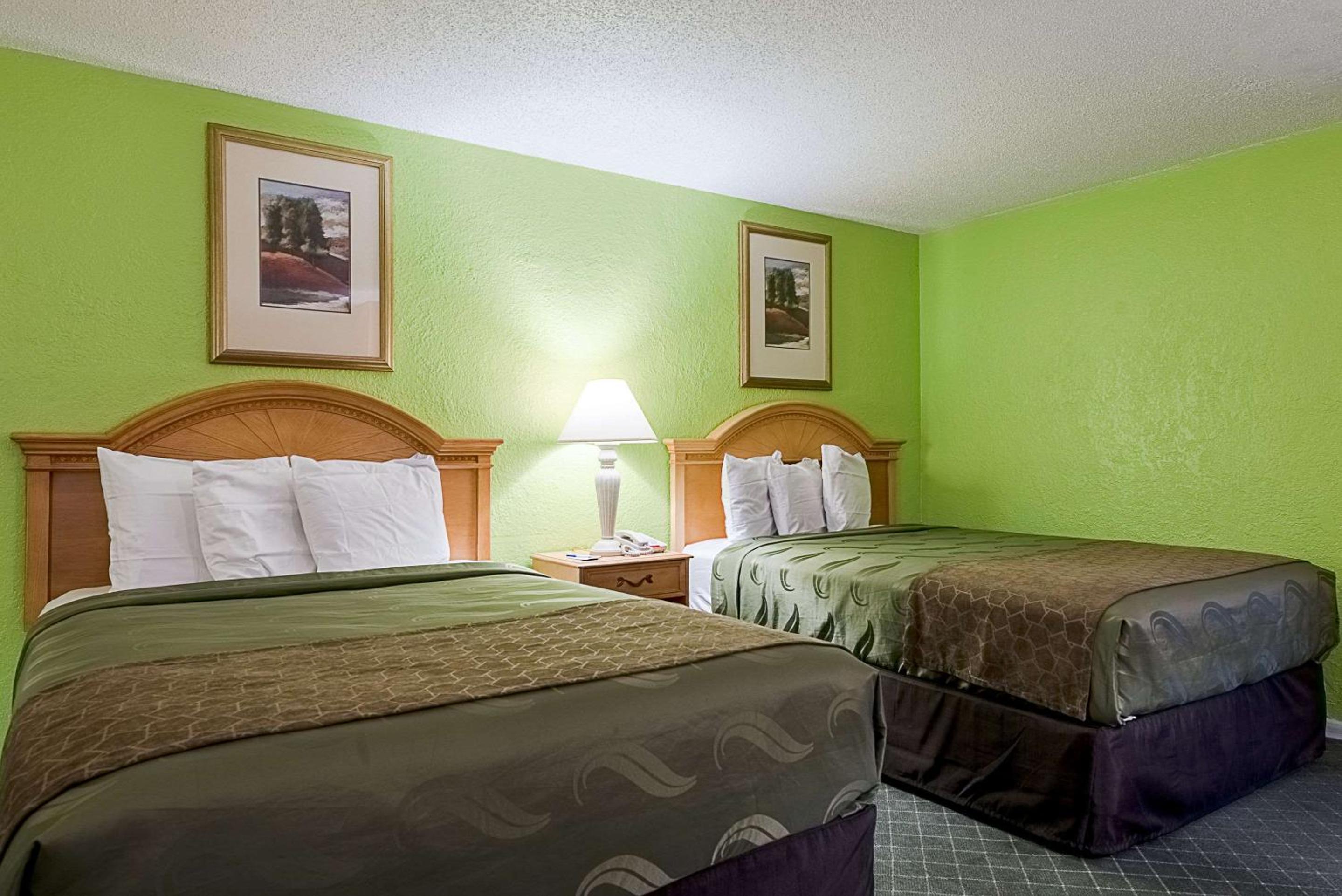 Highway Inn - Property Image 15