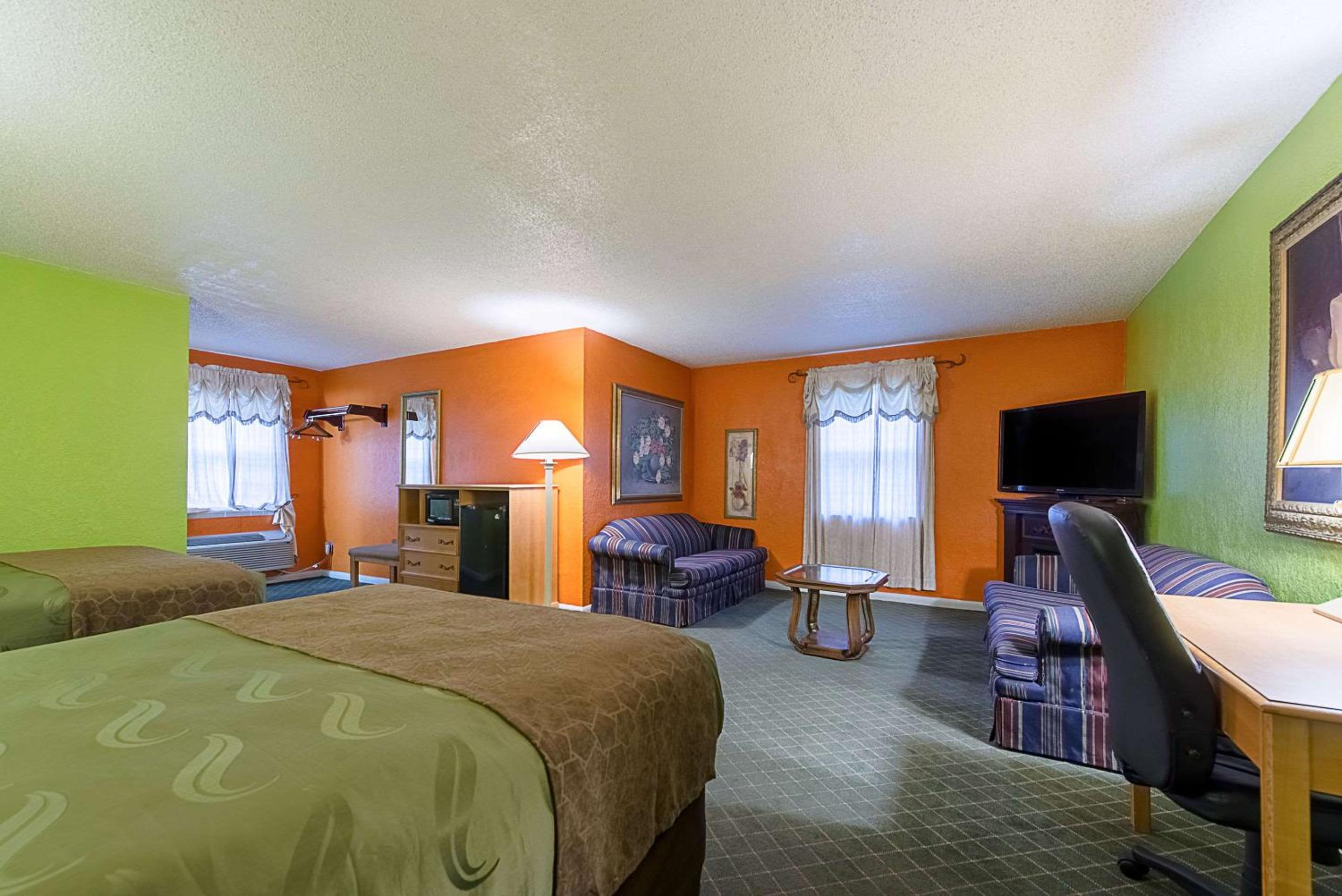 Highway Inn - Property Image 7