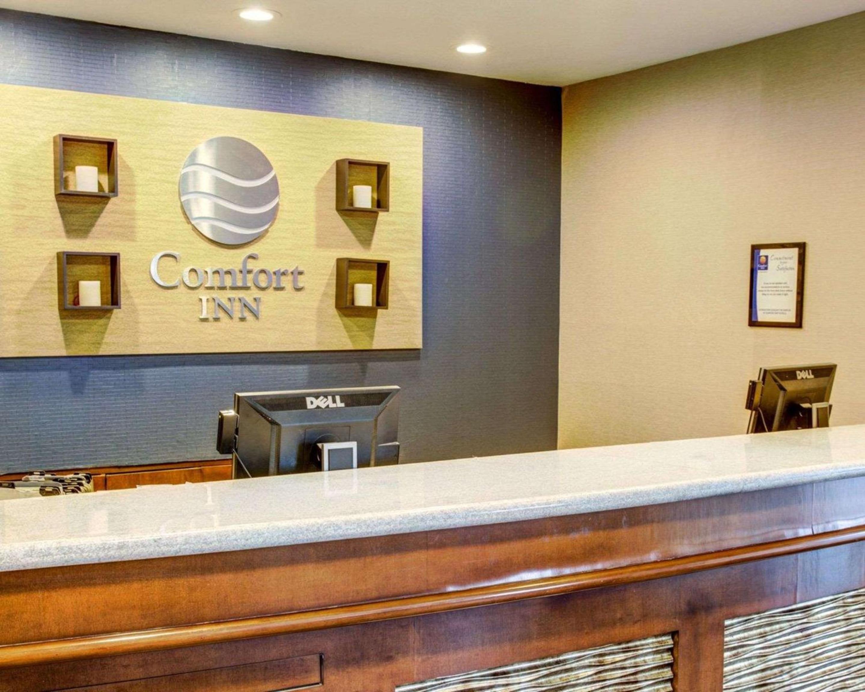 Comfort Inn & Suites North Greenfield view 3