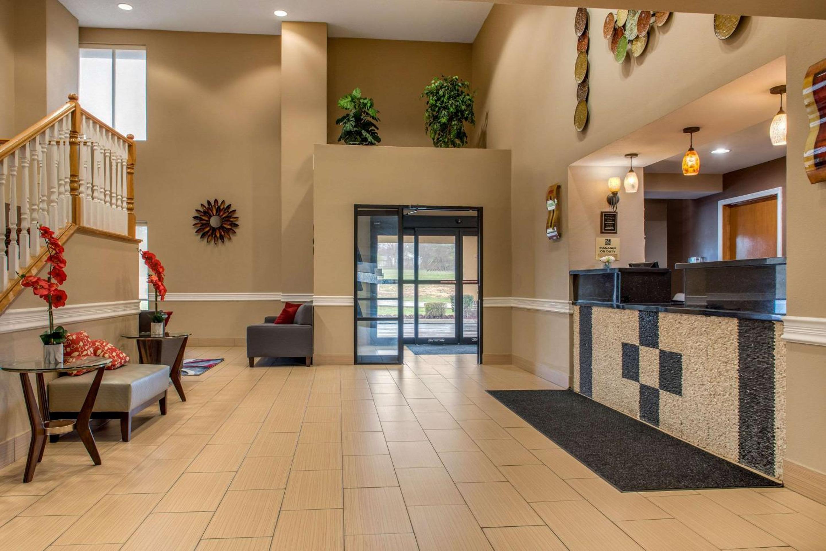 Quality Inn Bloomington Near University view 5