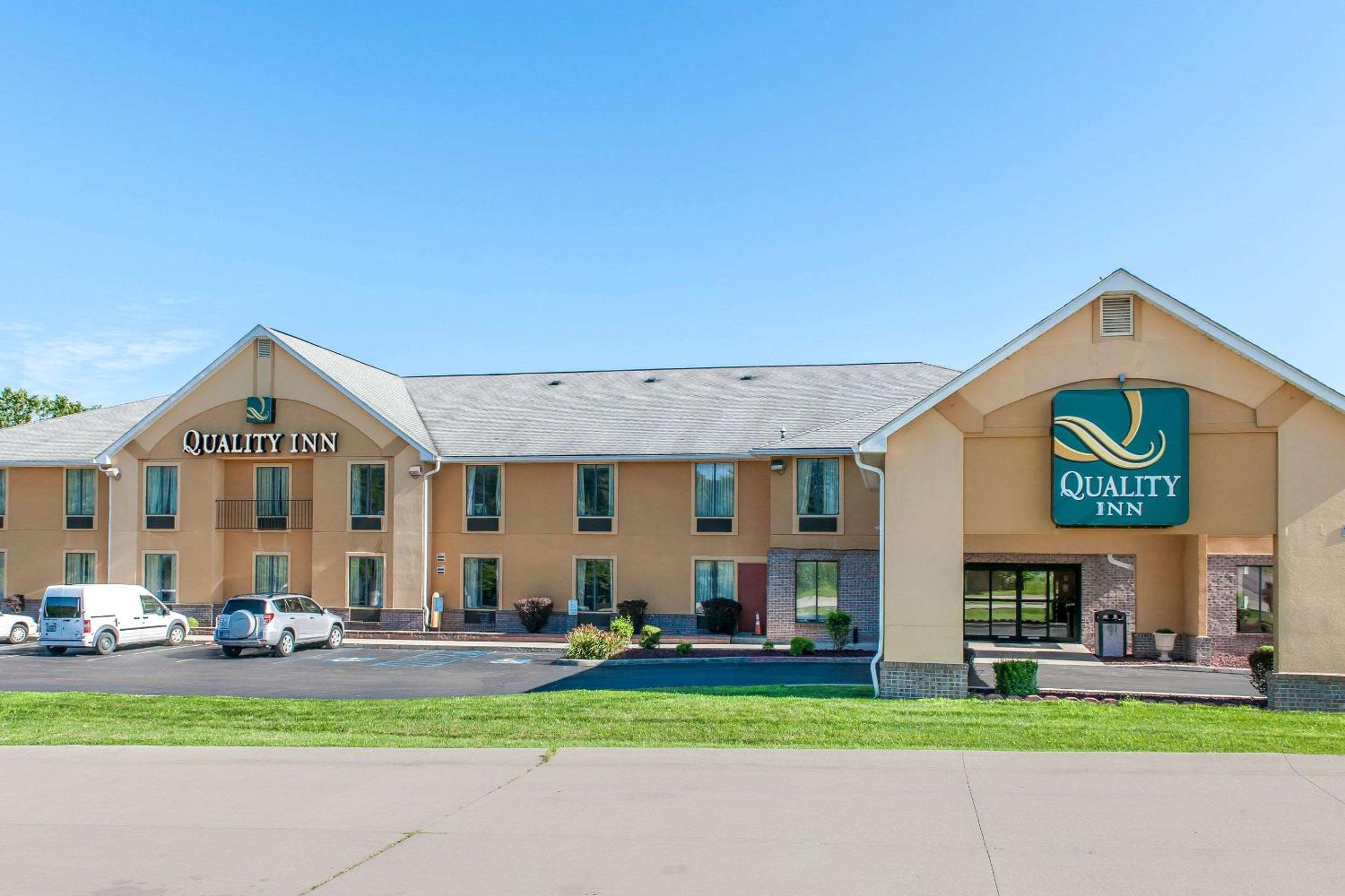 Quality Inn Bloomington Near University view 3