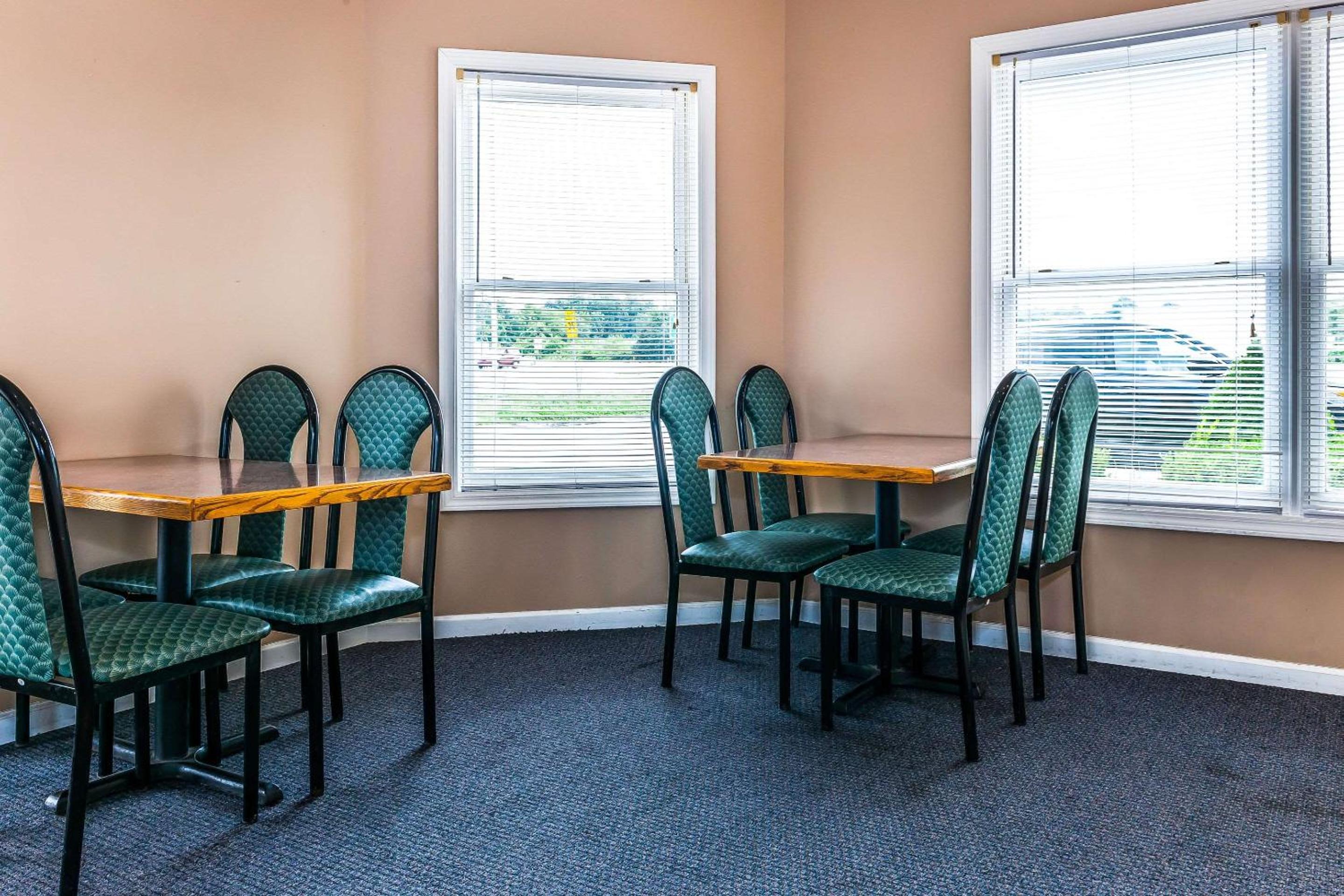 Econo Lodge Vincennes