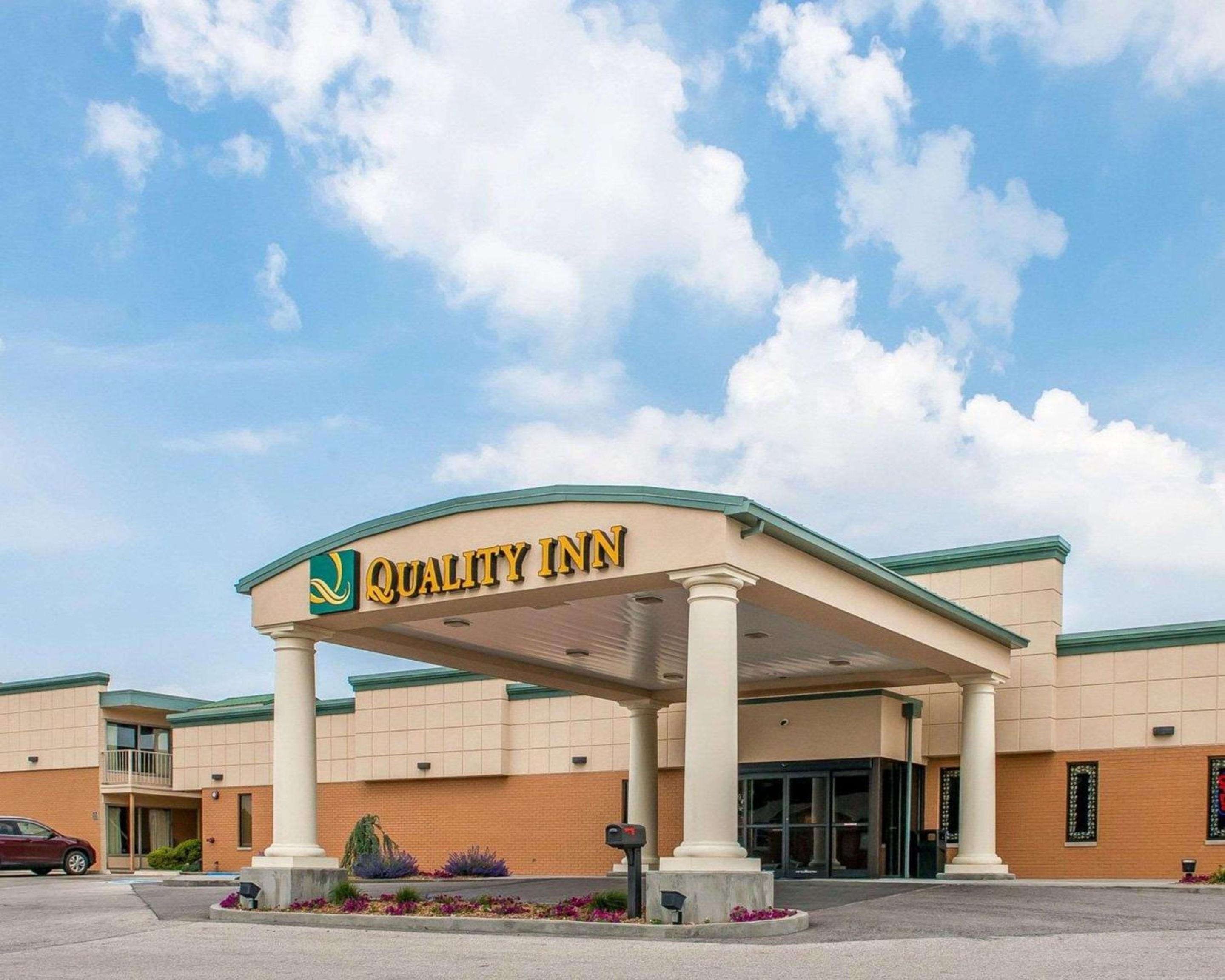 Quality Inn Huntingburg - Jasper view 2