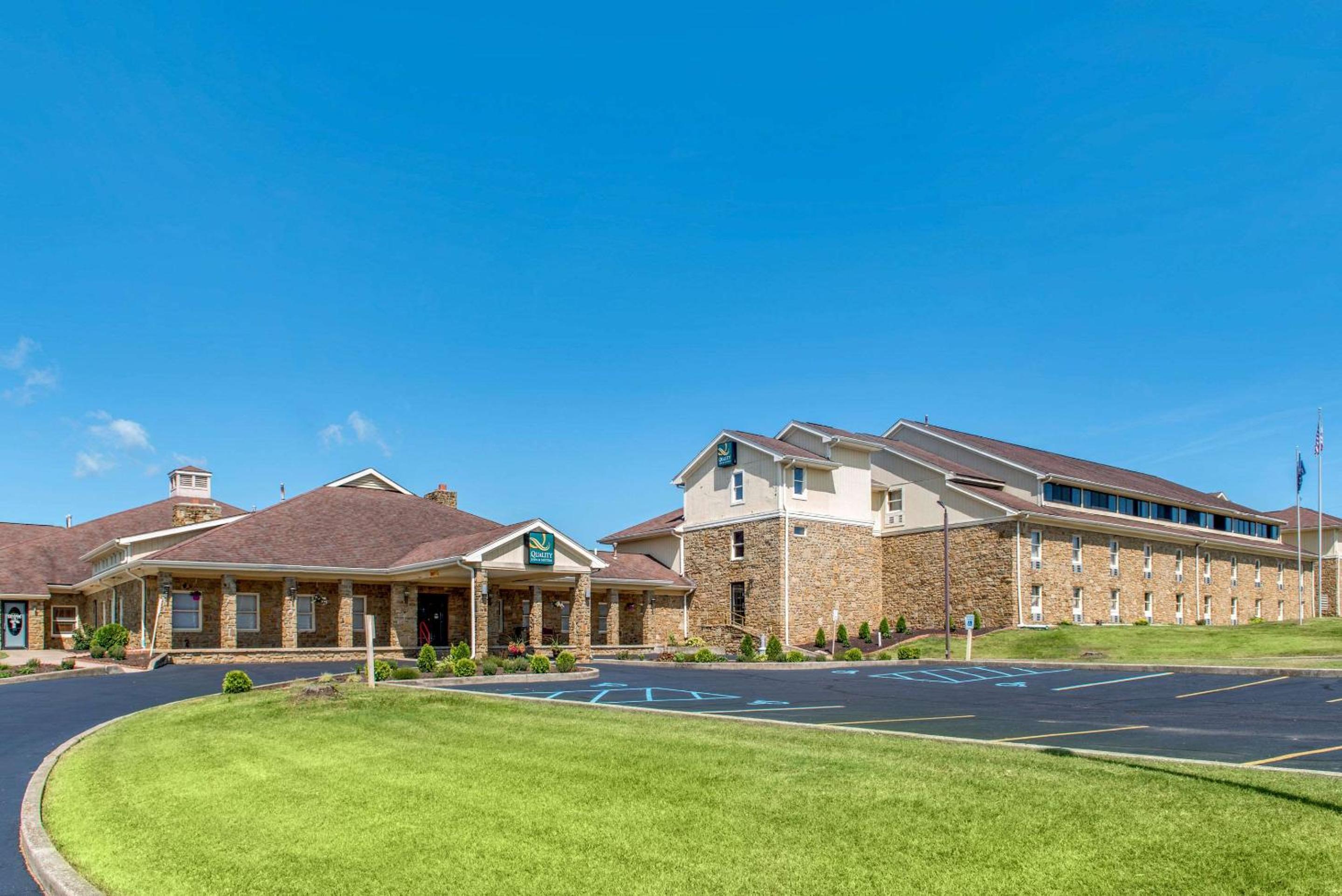 Hotel Quality Inn & Suites Bedford West