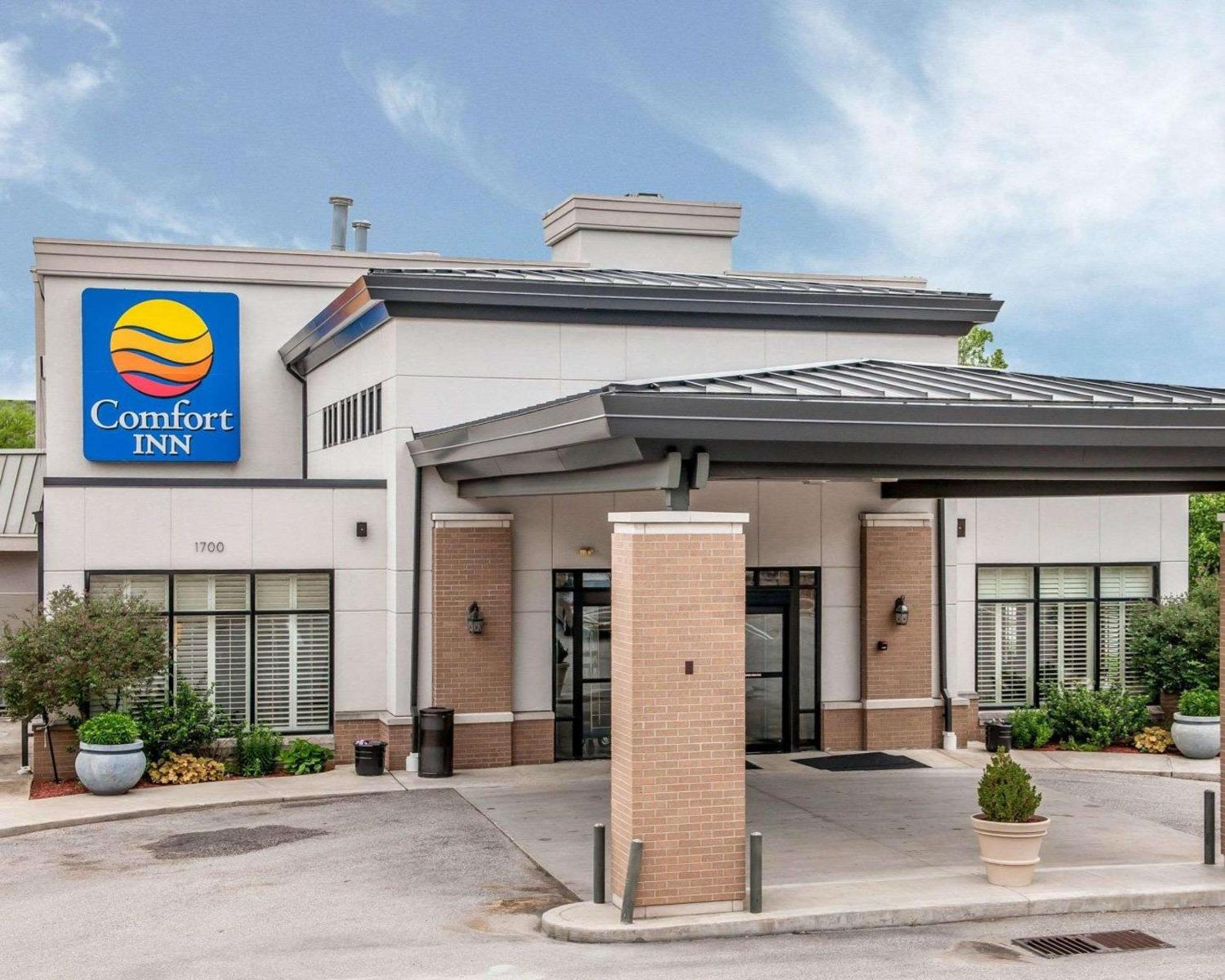 Comfort Inn Bloomington near University view 2