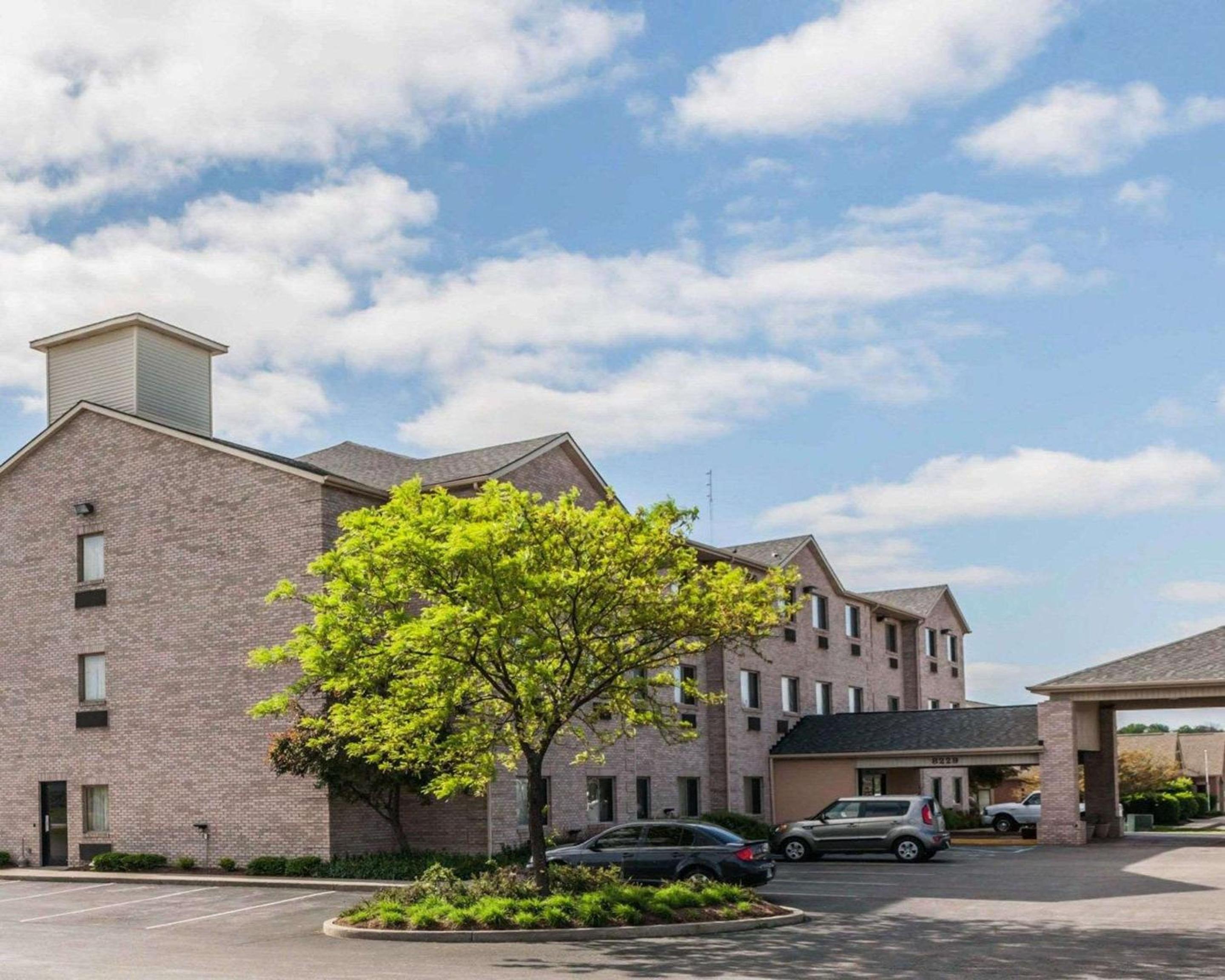 Comfort Inn Avon-Indianapolis West view 3