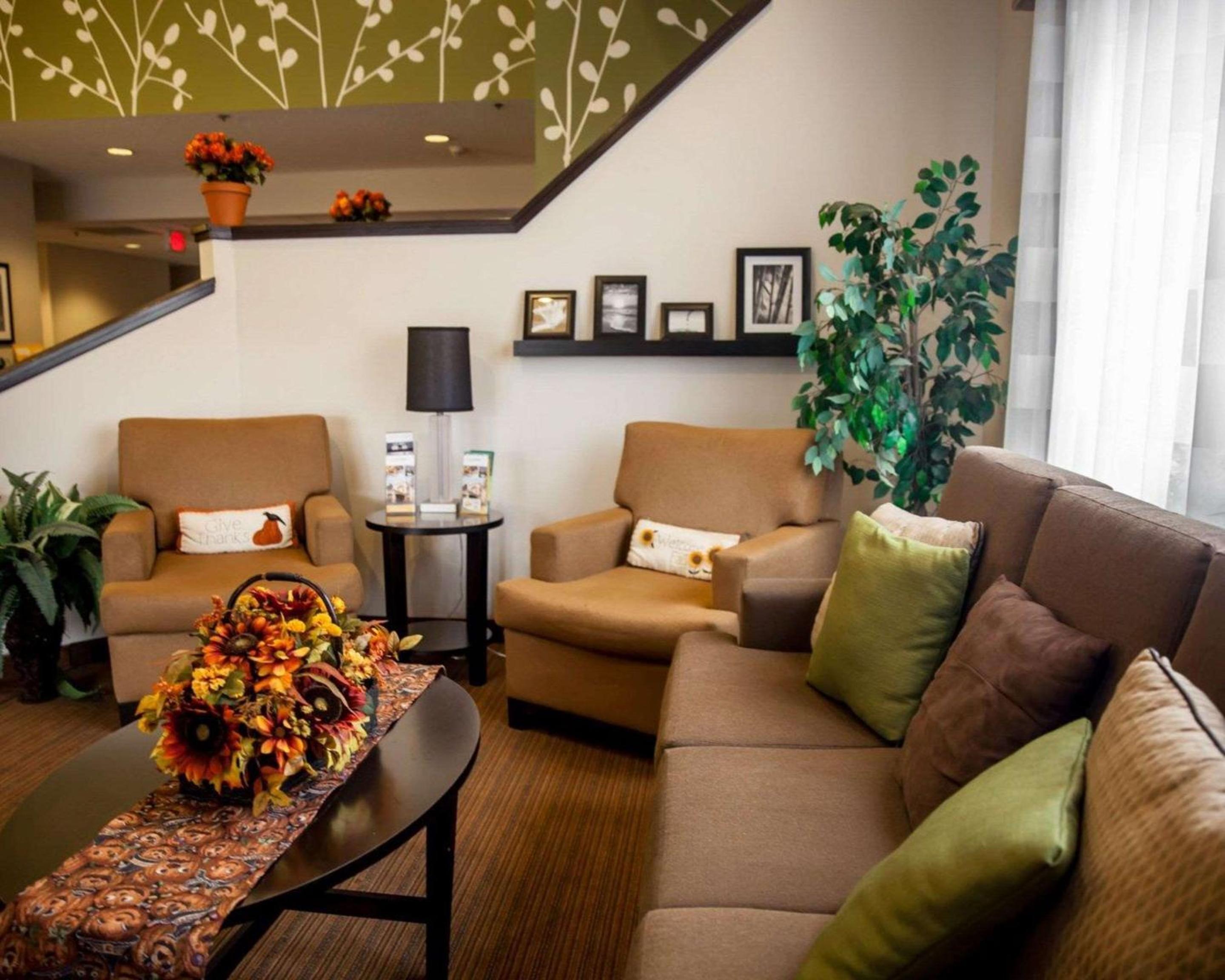 Hagerstown Vacations - Sleep Inn Suites Hagerstown - Property Image 23