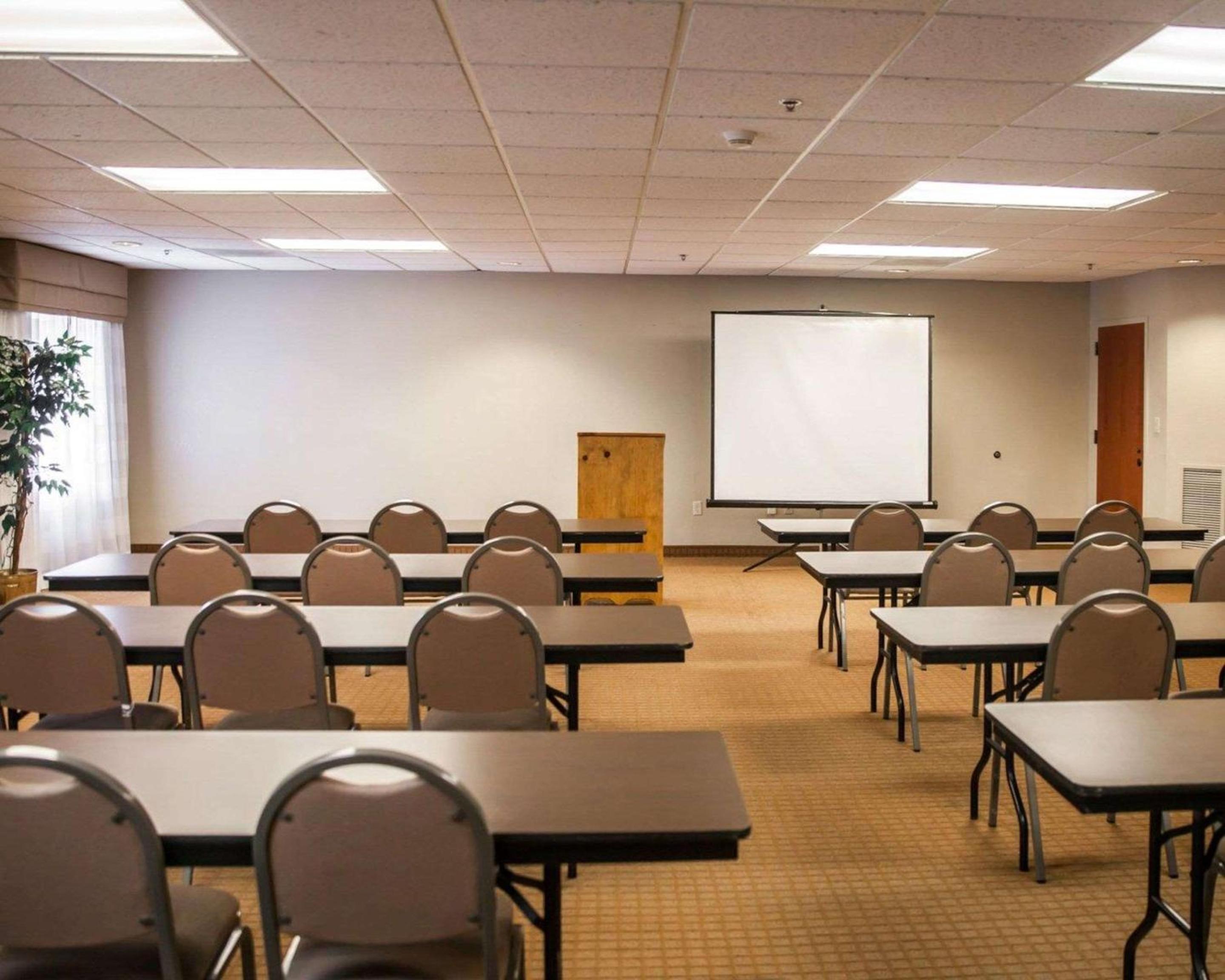 Hagerstown Vacations - Sleep Inn  Suites Hagerstown - Property Image 1