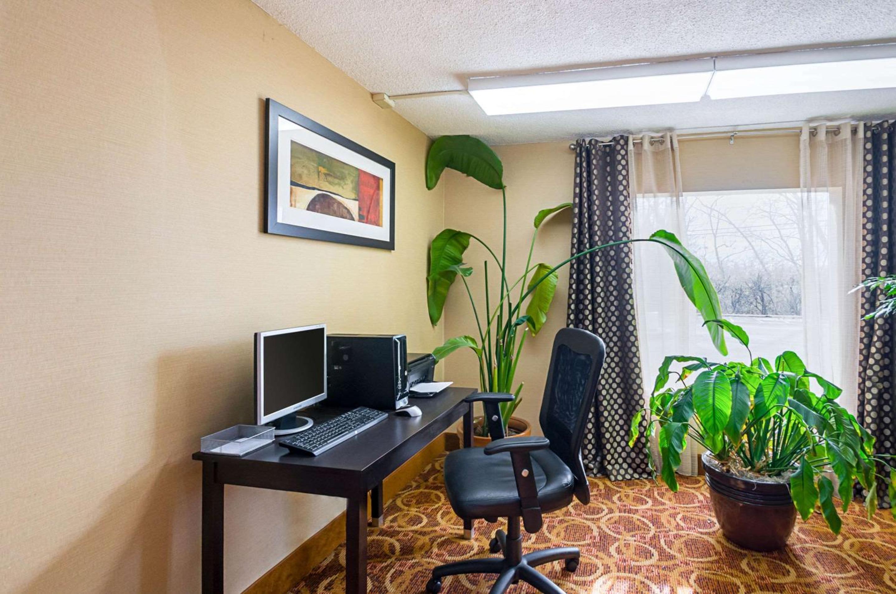 Hagerstown Vacations - Quality Inn Suites - Property Image 20
