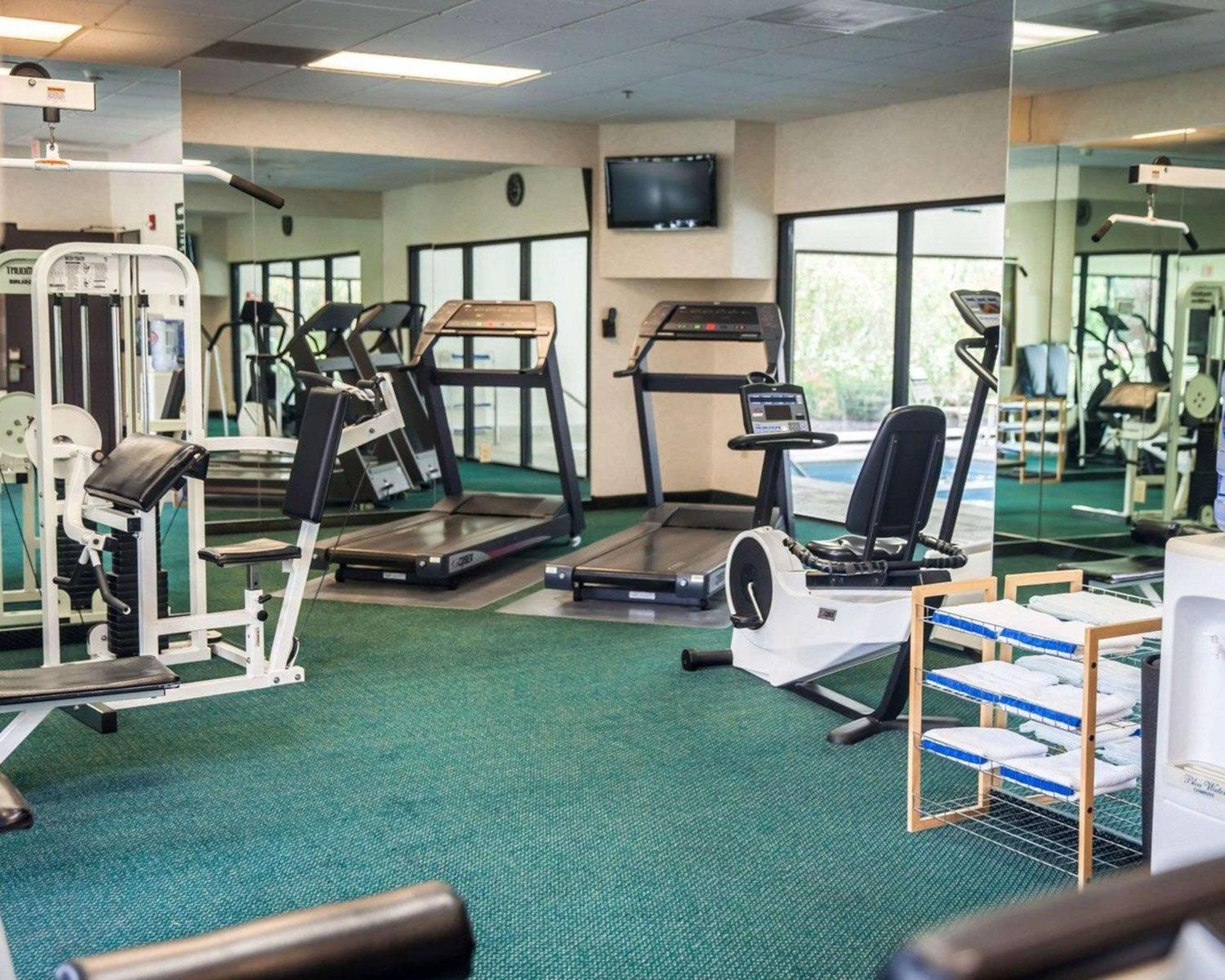 Hagerstown Vacations - Sleep Inn  Suites Hagerstown - Property Image 7