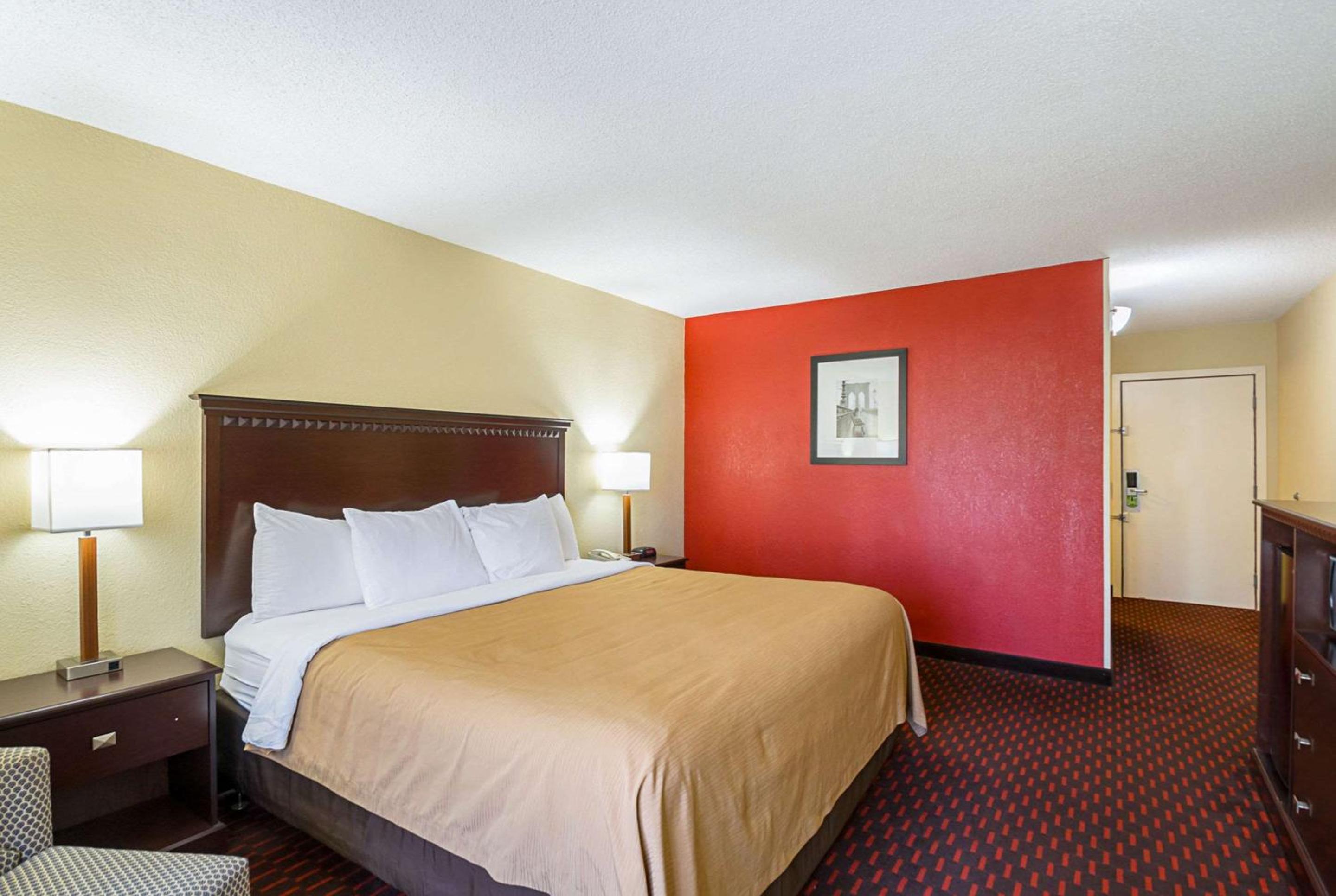 Hagerstown Vacations - Quality Inn Suites - Property Image 39
