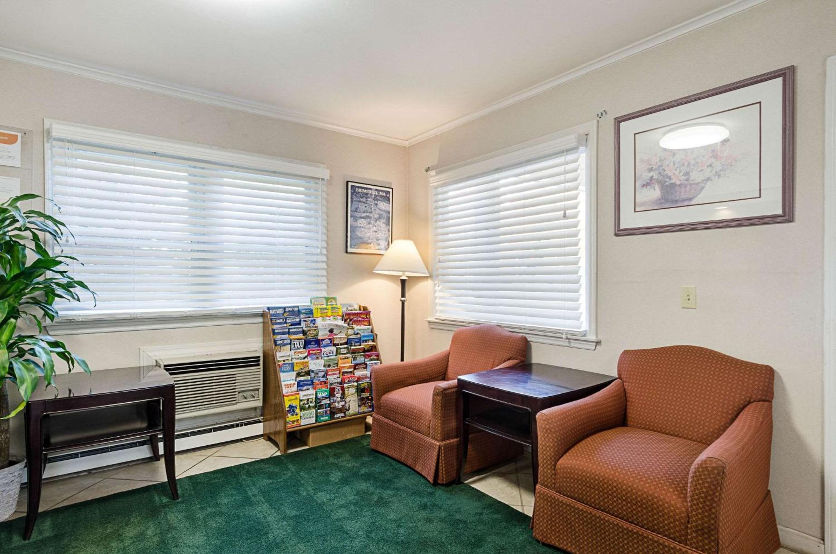 Econo Lodge Sturbridge Route 20