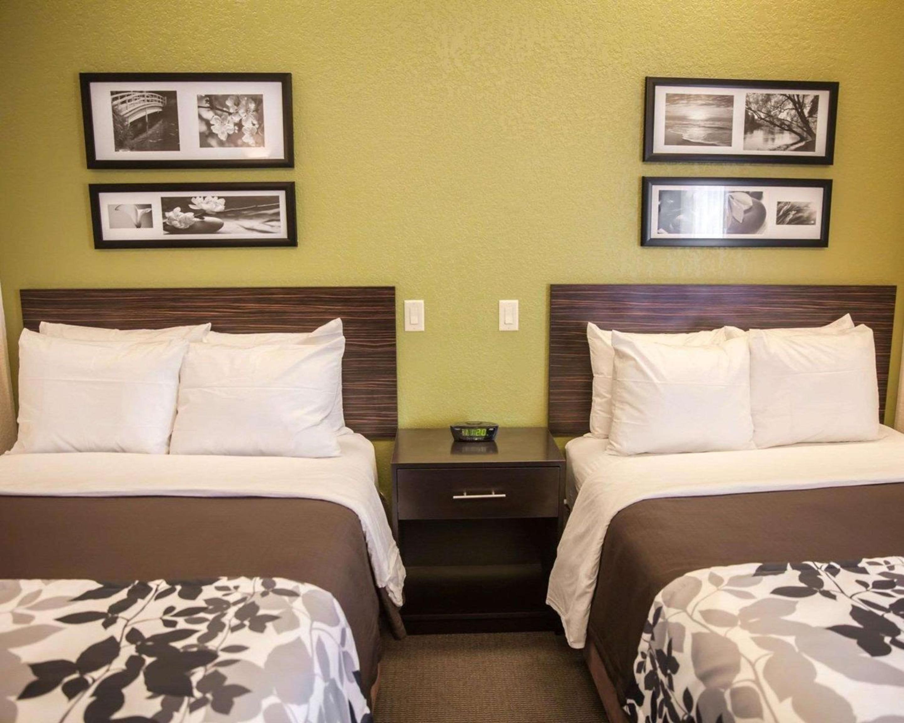Hagerstown Vacations - Sleep Inn Suites Hagerstown - Property Image 39