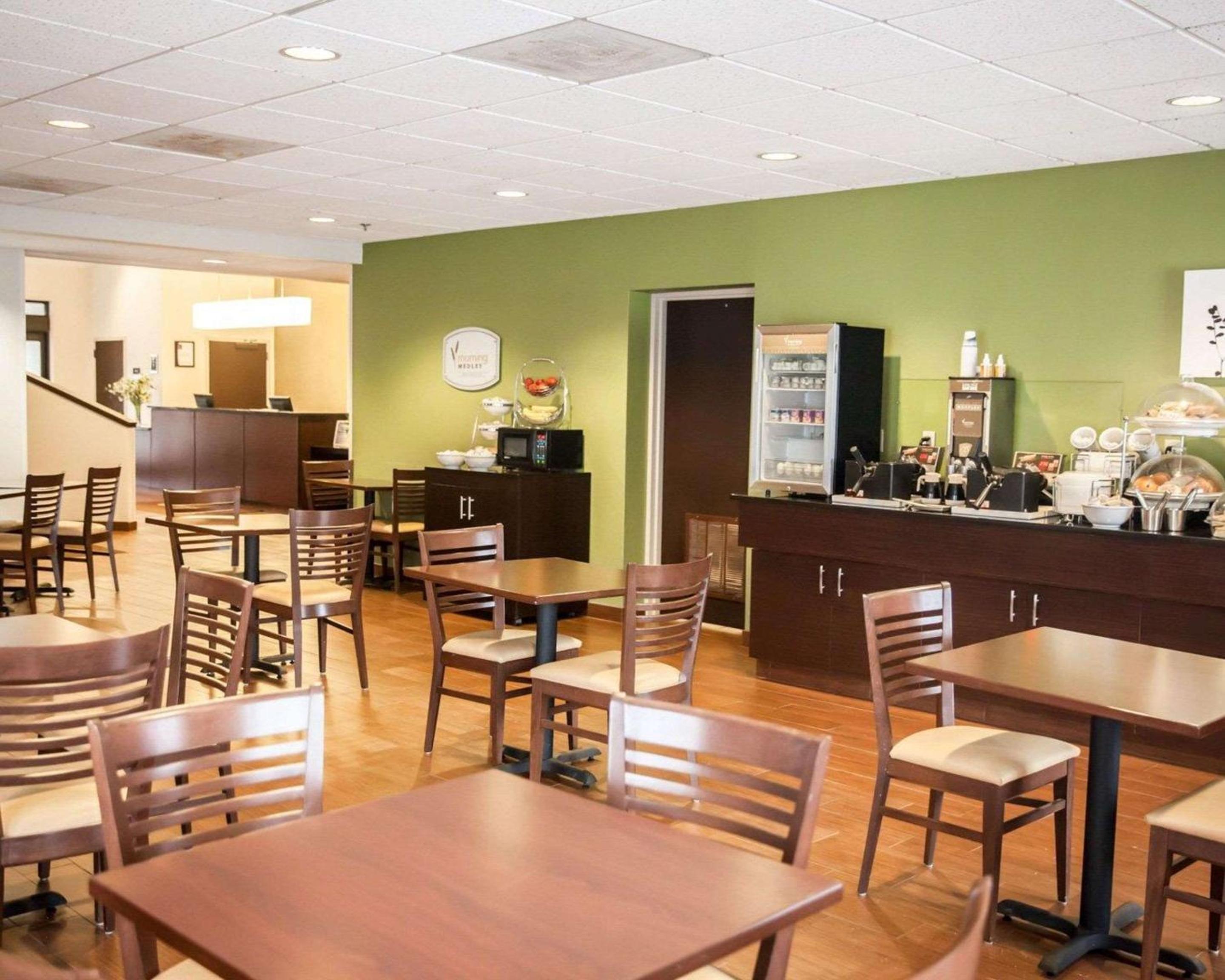 Hagerstown Vacations - Sleep Inn Suites Hagerstown - Property Image 14