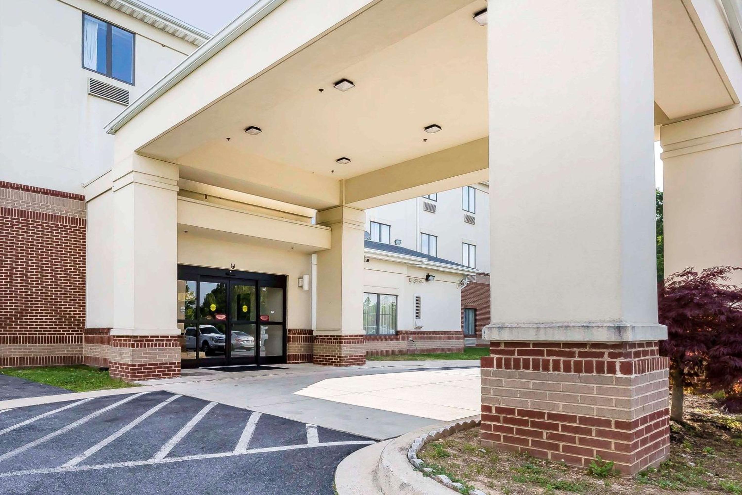 Jessup Vacations - Sleep Inn Columbia Gateway - Property Image 3