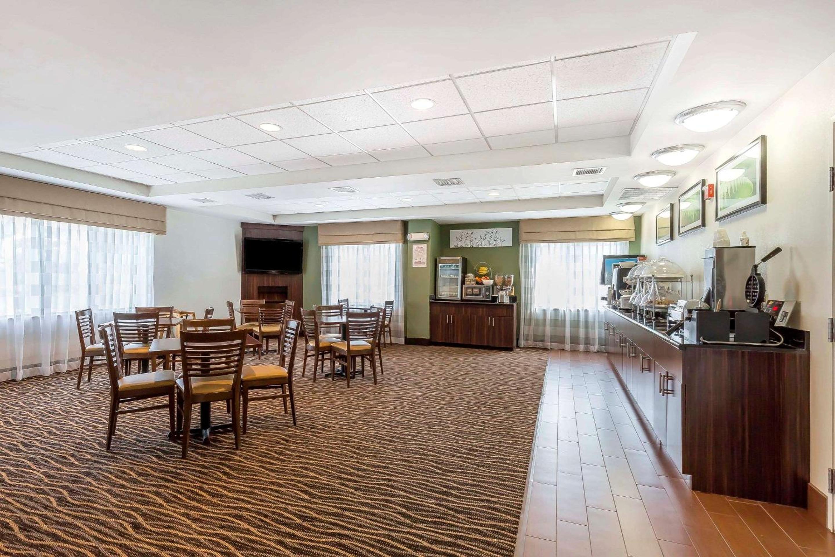 Jessup Vacations - Sleep Inn Columbia Gateway - Property Image 8