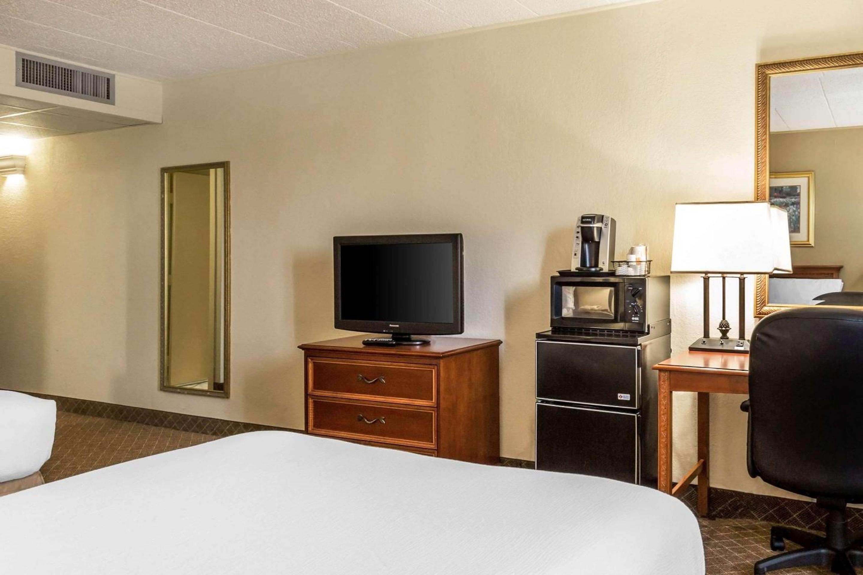 Clarion Inn Frederick Event Center view 5