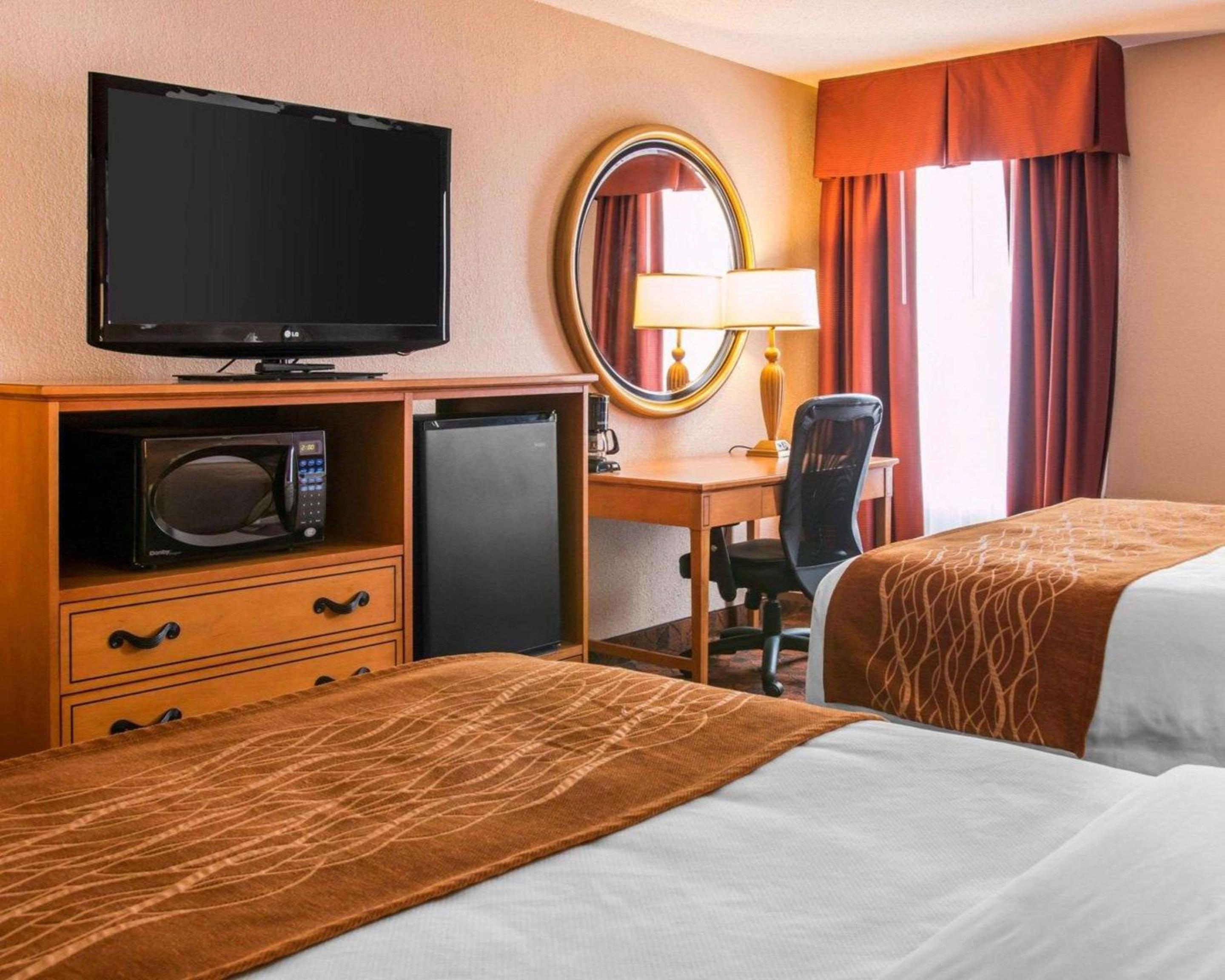 Mount Pleasant Vacations - Comfort Inn  Suites and Conference Center - Property Image 5