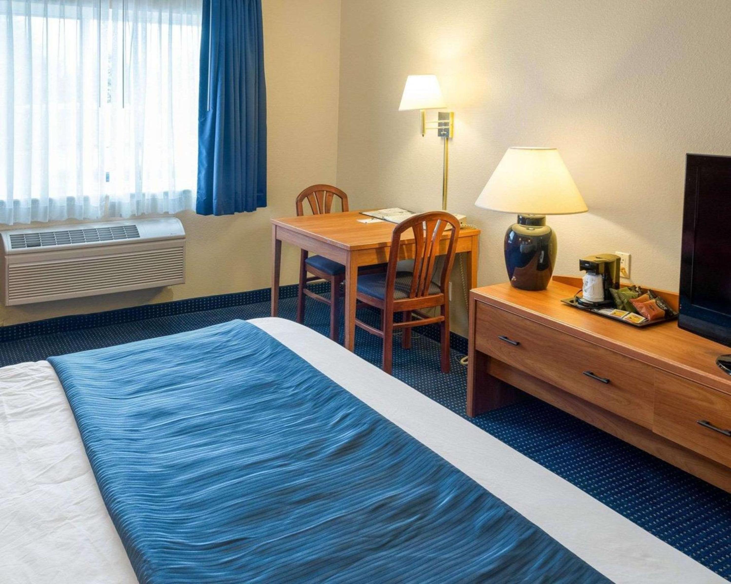 Quality Inn Lakeville - Property Image 23