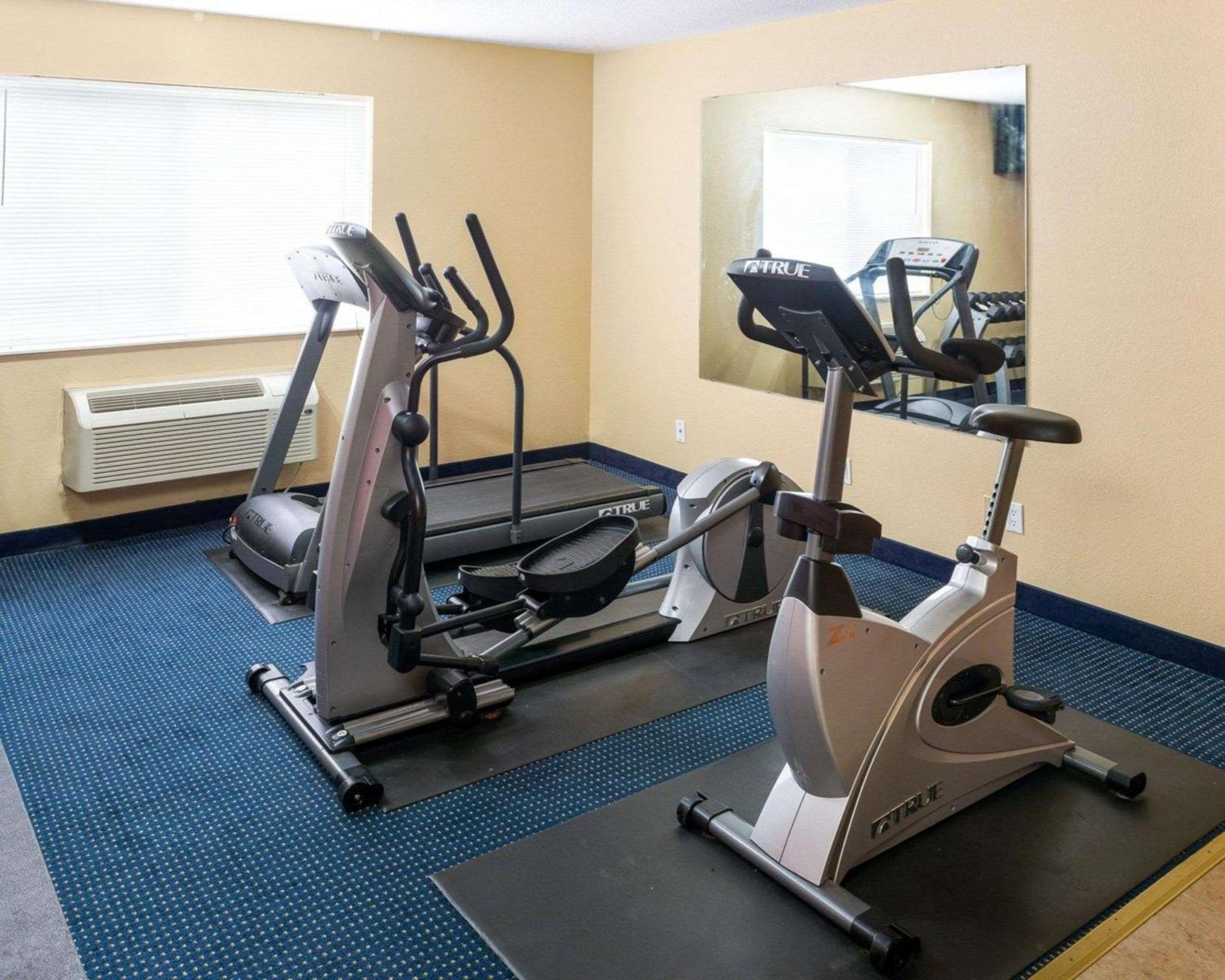 Quality Inn Lakeville - Property Image 9