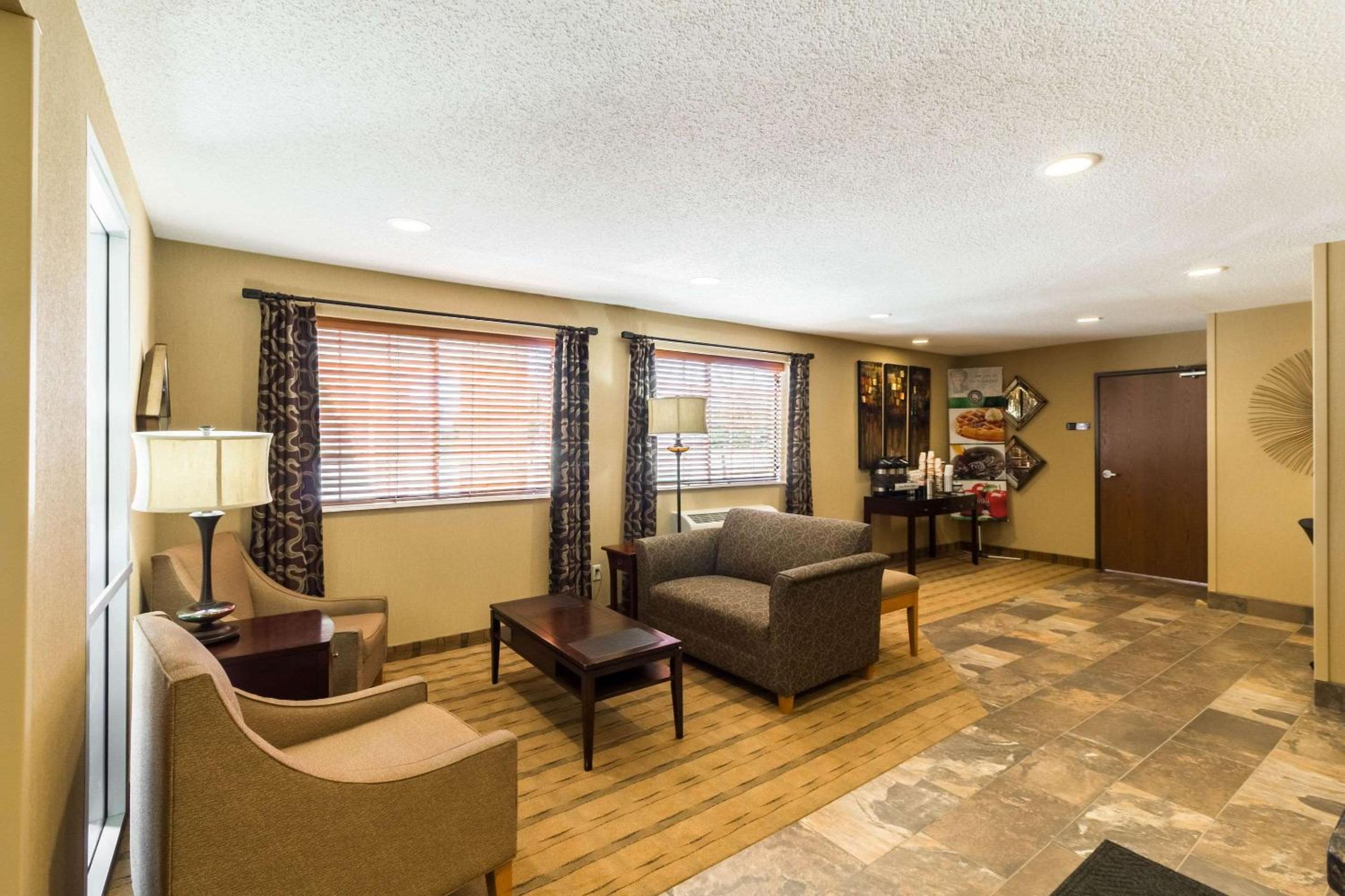 Quality Inn Marshall near University view 5