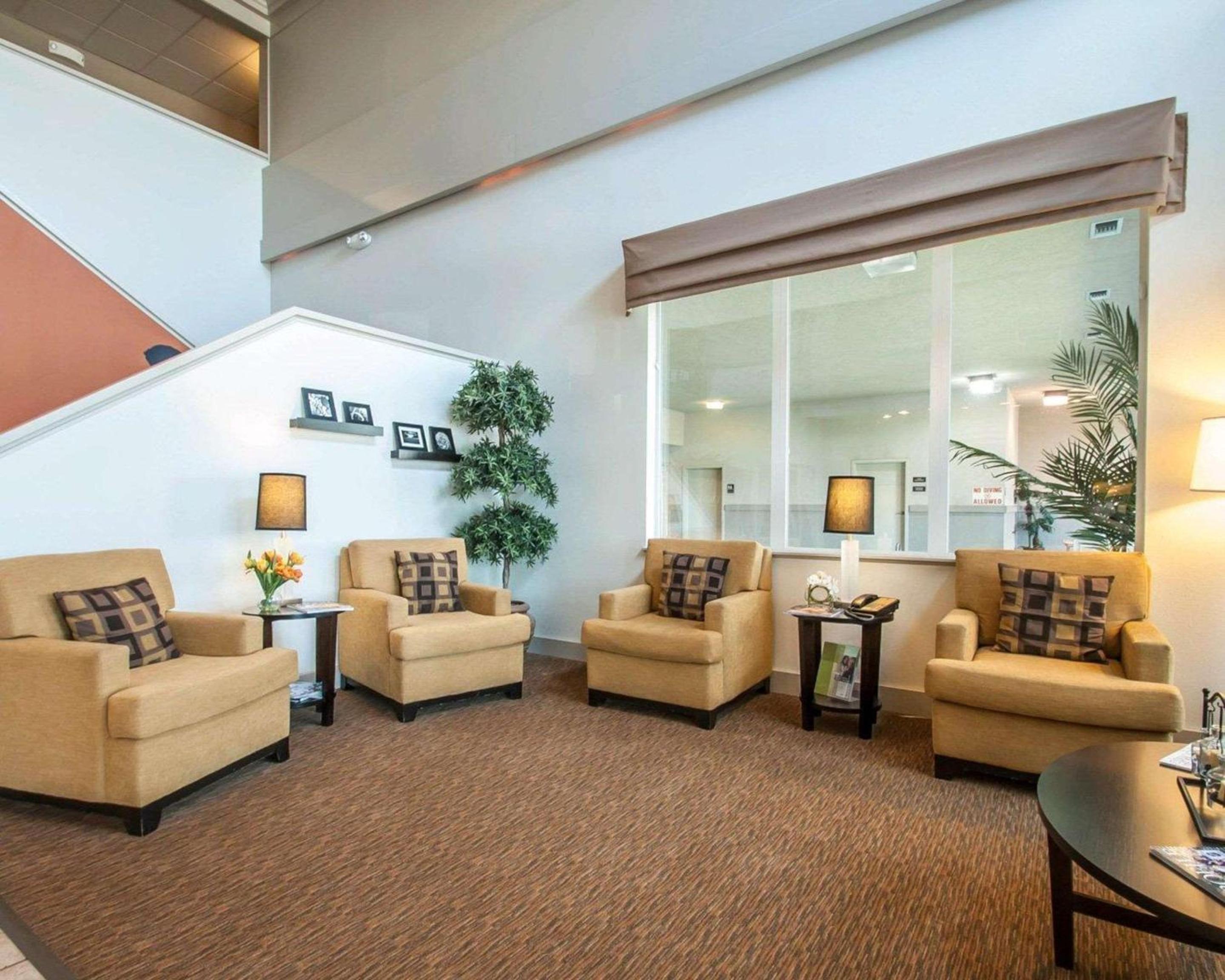 Sleep Inn  Suites Lake of the Ozarks - Property Image 3