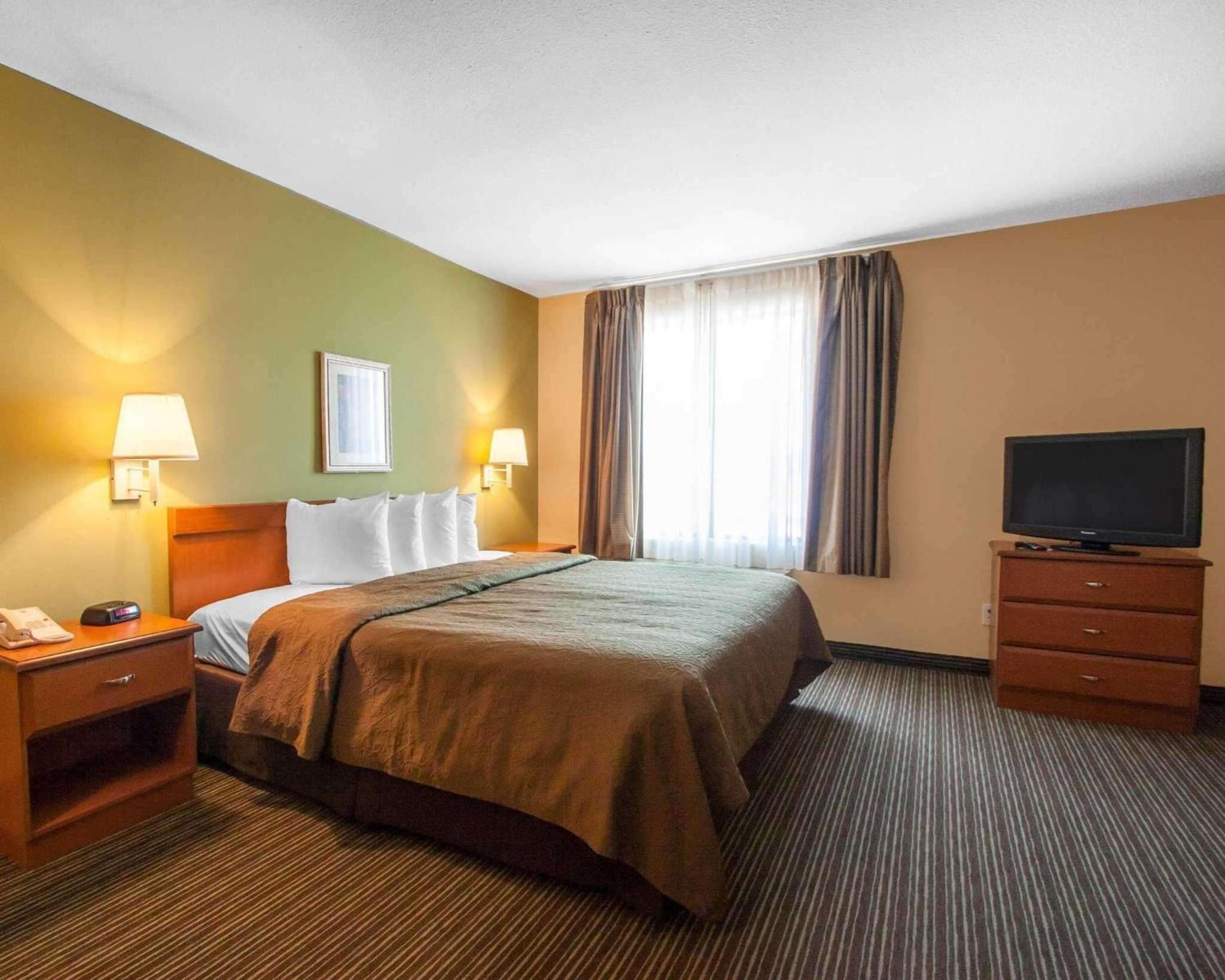 Quality Inn Joplin I-44 view 2