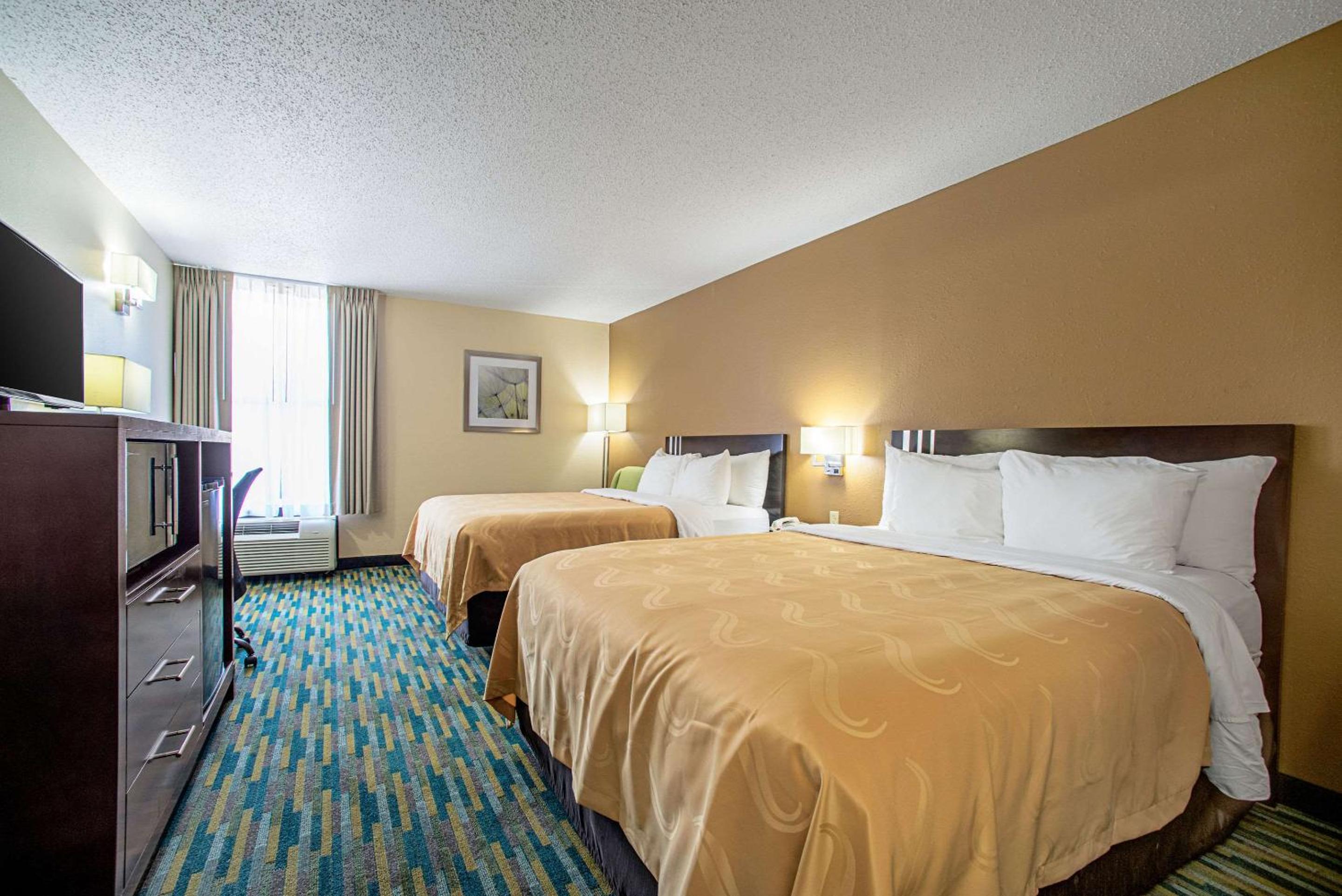 Quality Inn Near Six Flags St. Louis view 5