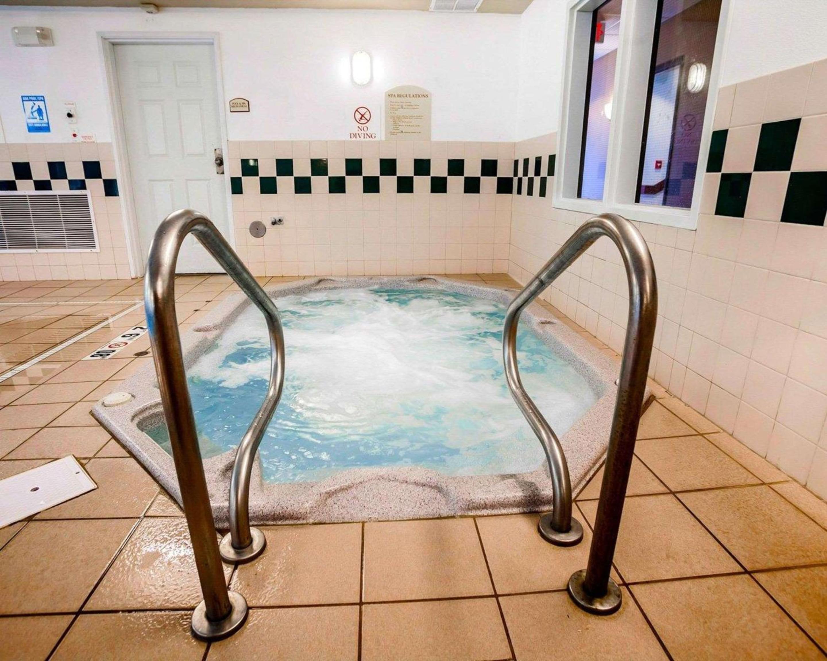 Comfort Suites Independence - Kansas City - Property Image 2