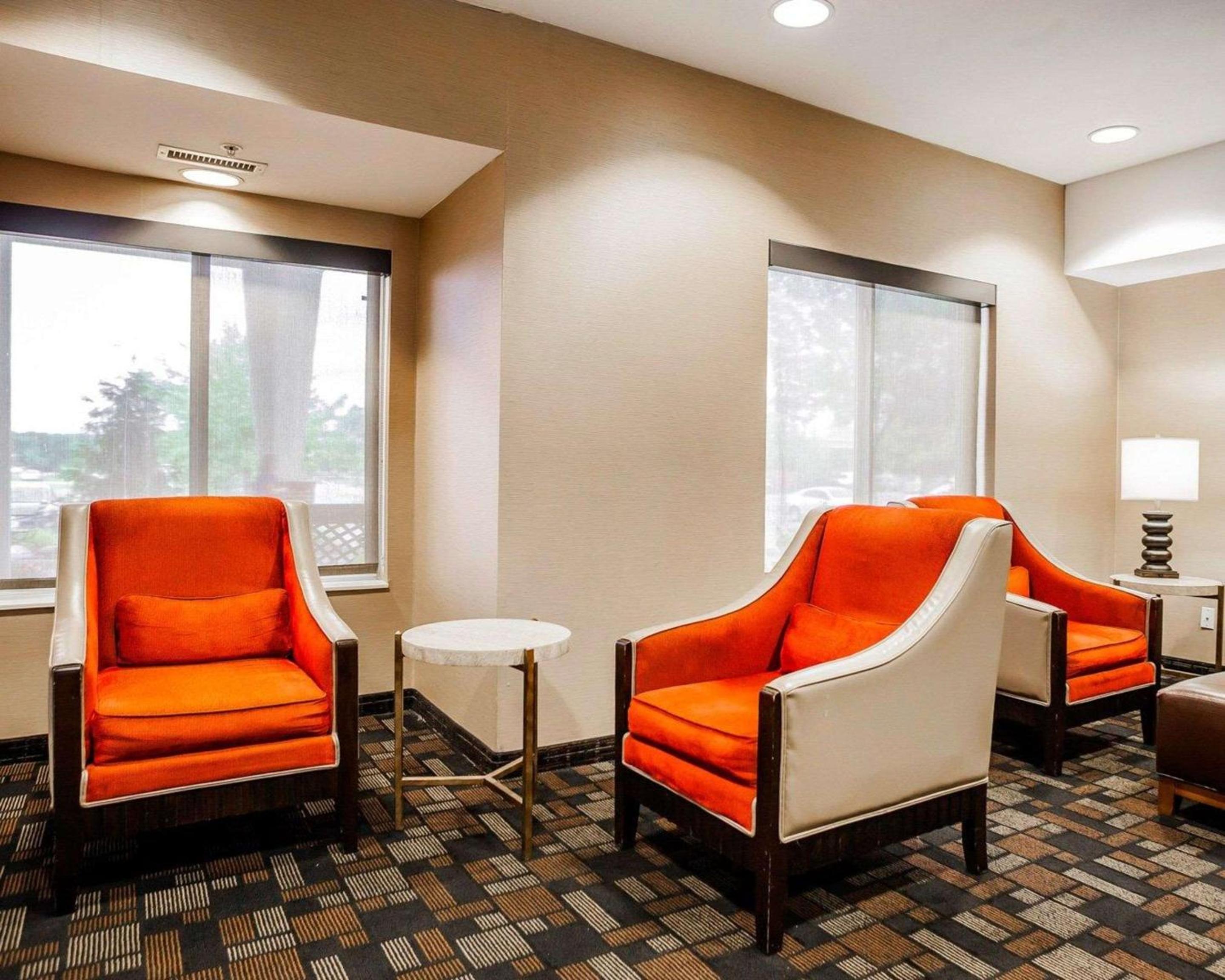Kansas City Vacations - Comfort Suites Independence - Kansas City - Property Image 3