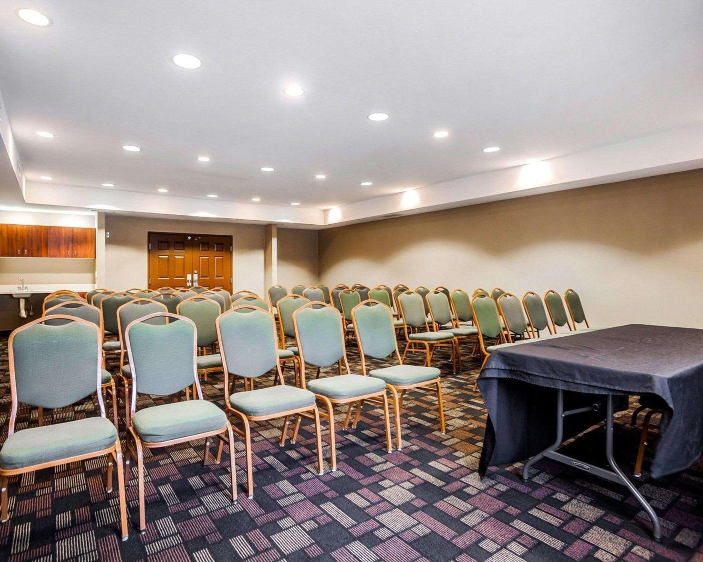 Comfort Suites Independence - Kansas City - Property Image 7