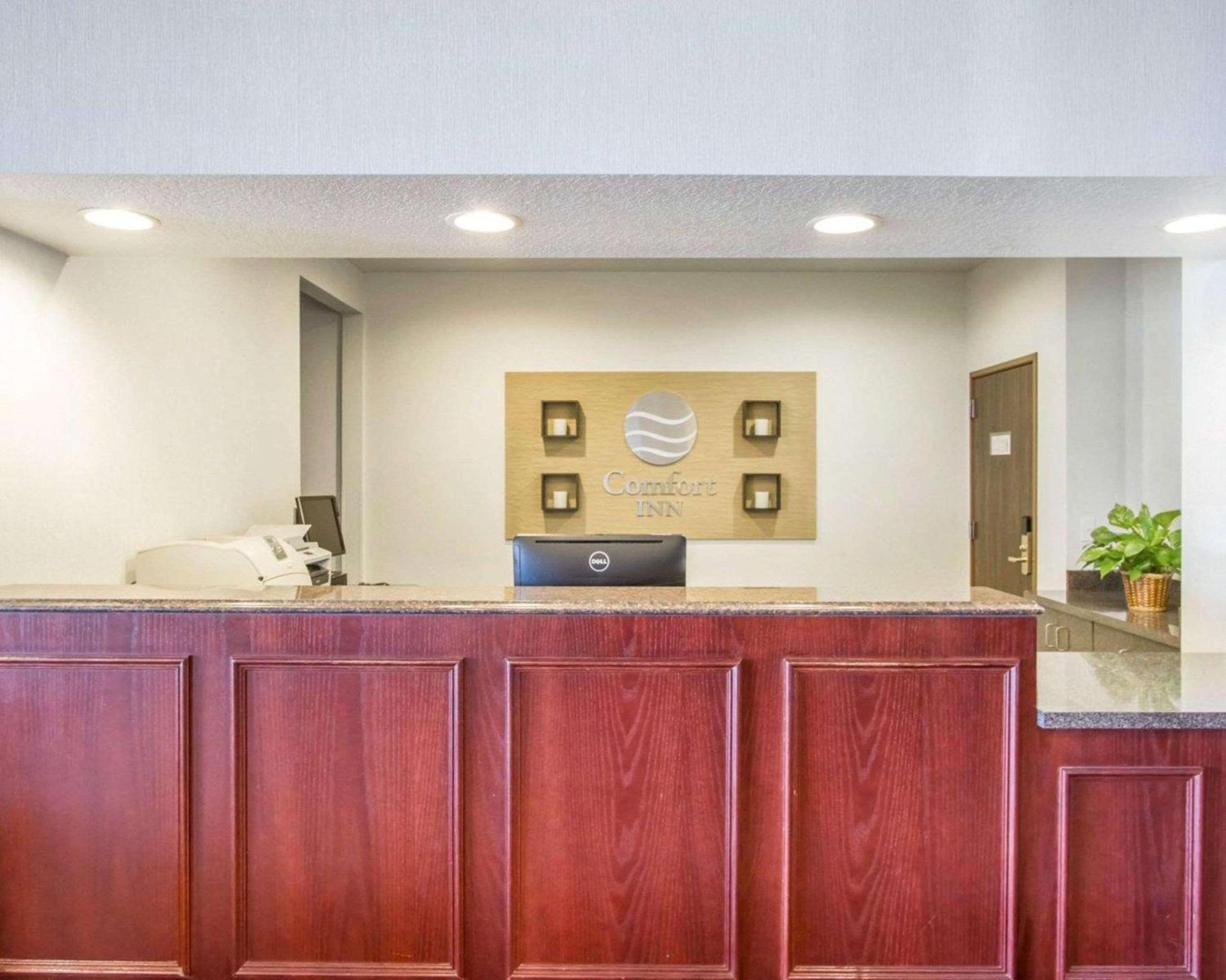 Comfort Inn Bolivar view 4