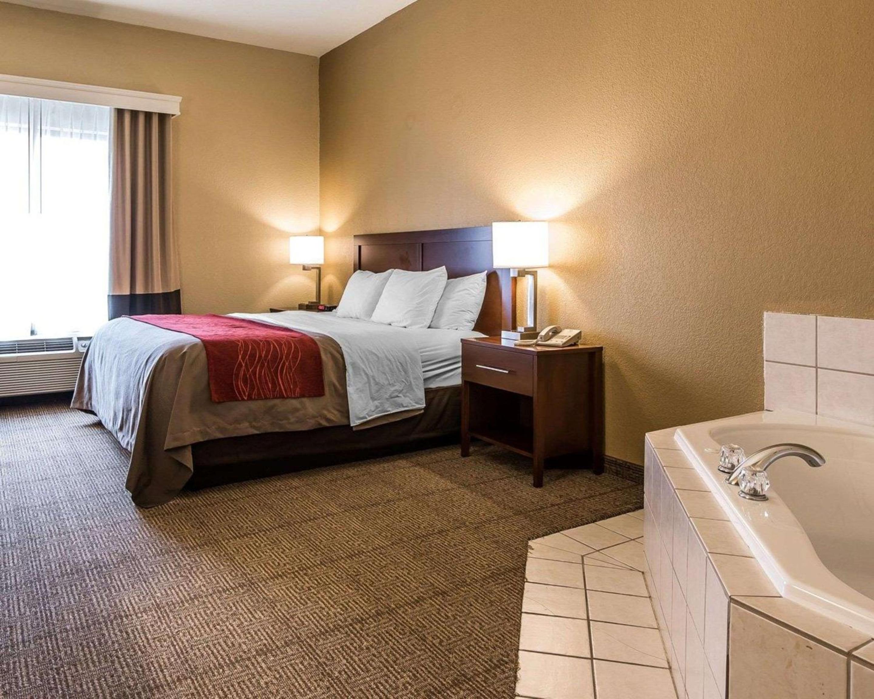 Quality Inn & Suites Bethany