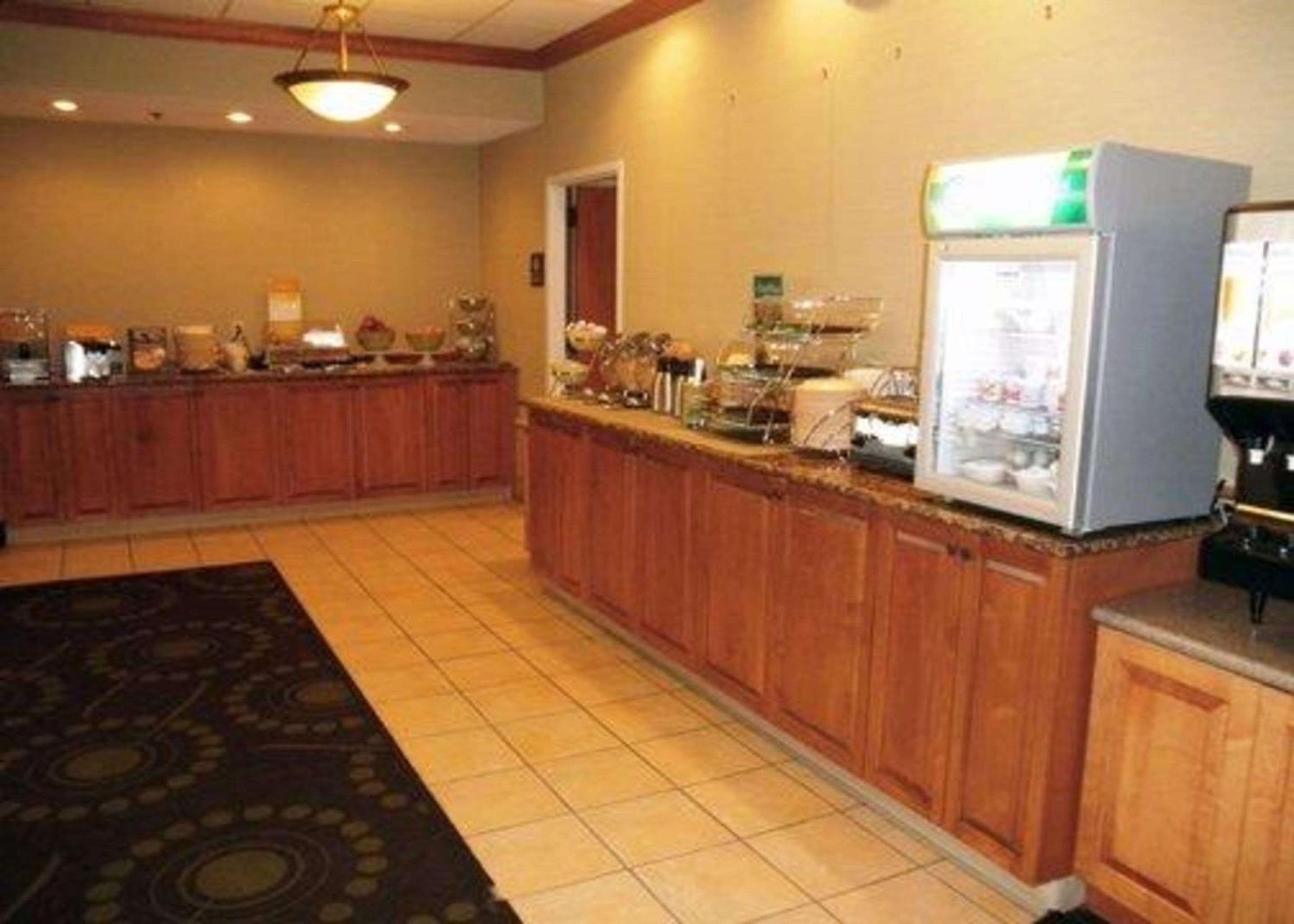 Quality Inn Florissant-St Louis - Property Image 10