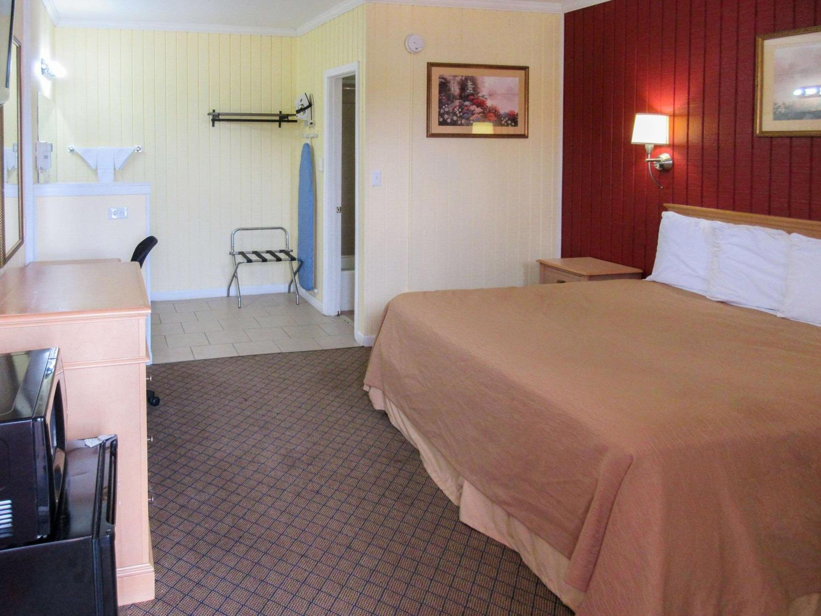 Rodeway Inn Kansas City Downtown Area