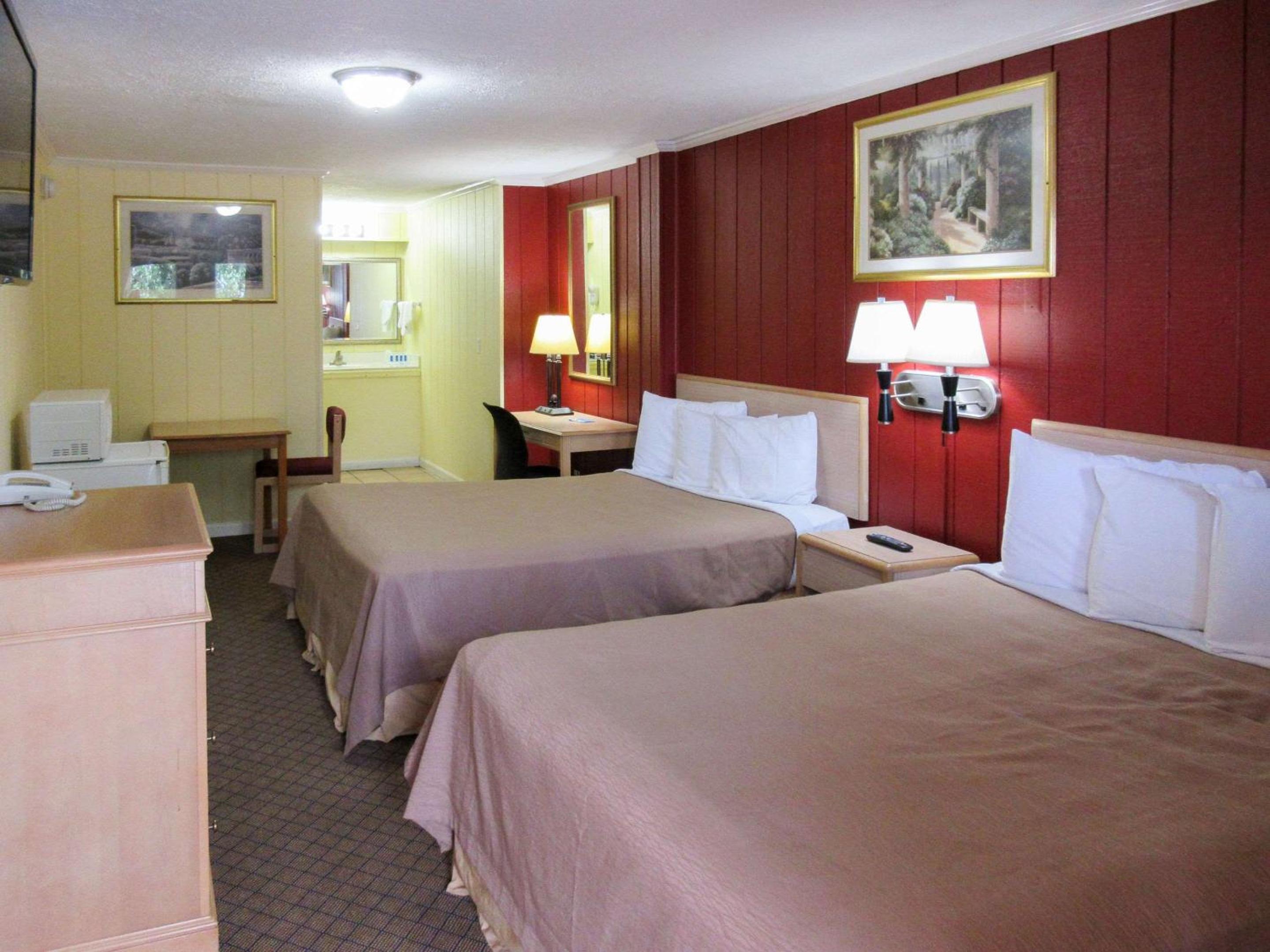 Rodeway Inn Kansas City Downtown Area