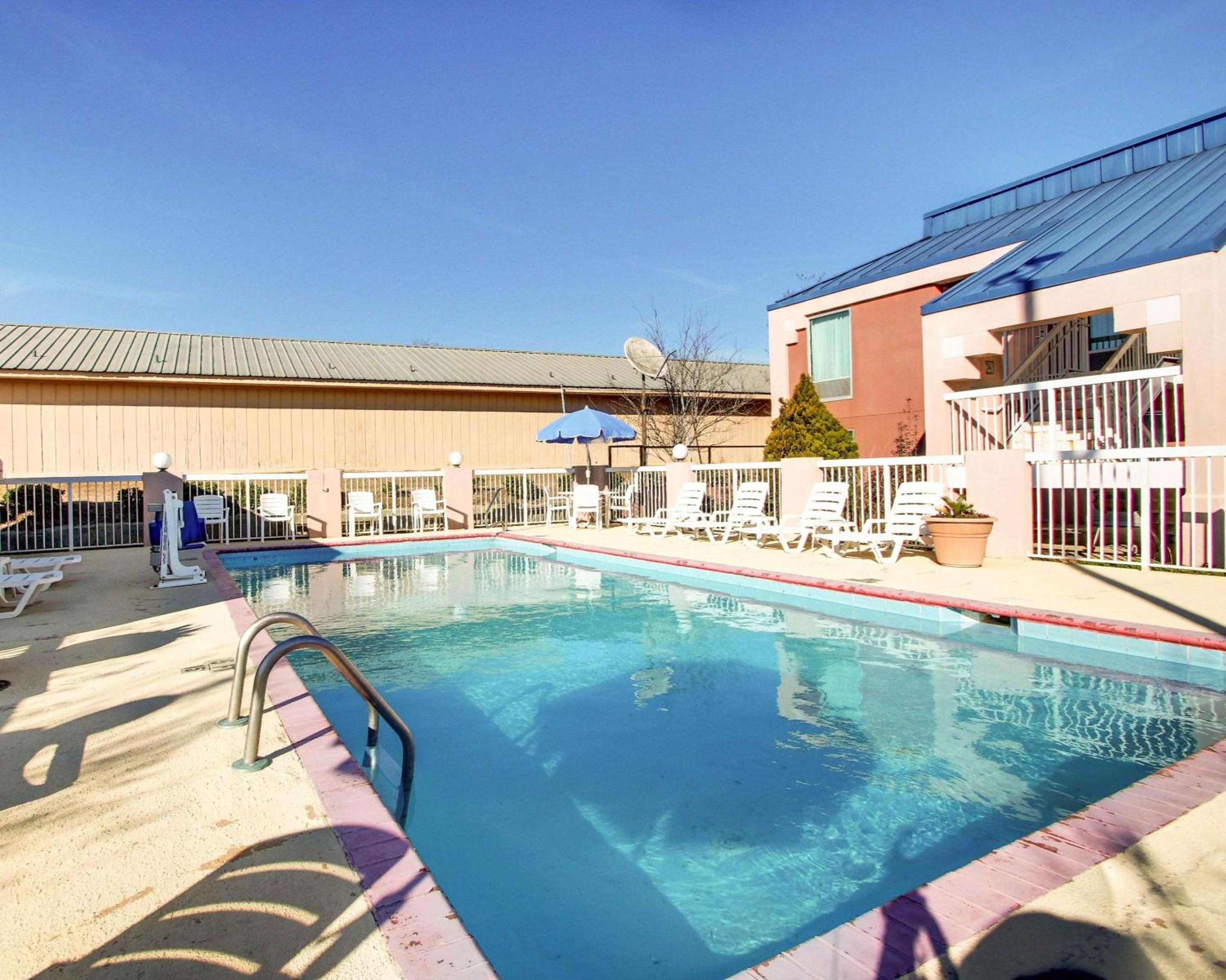 Quality Inn - Property Image 8