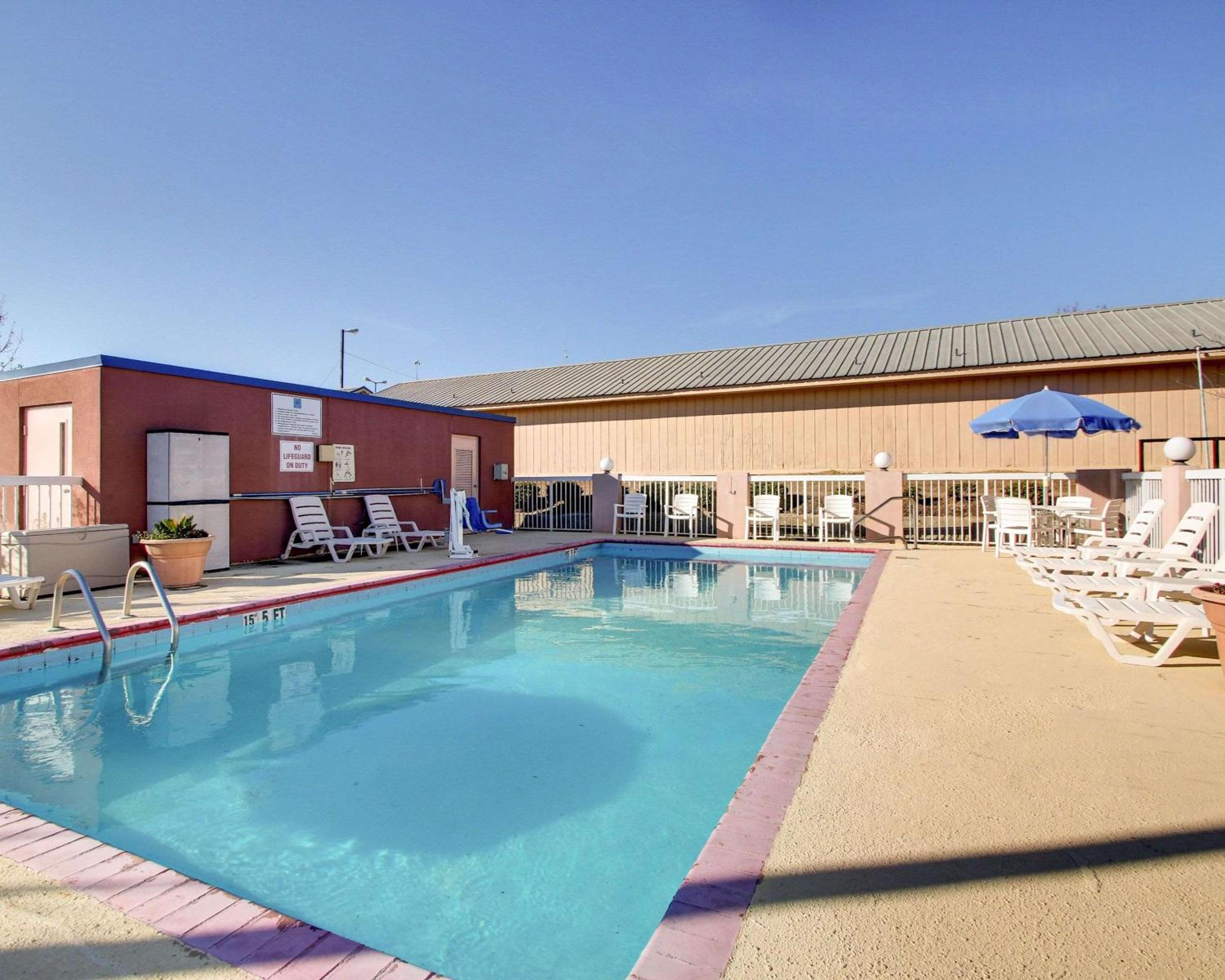 Quality Inn - Property Image 7