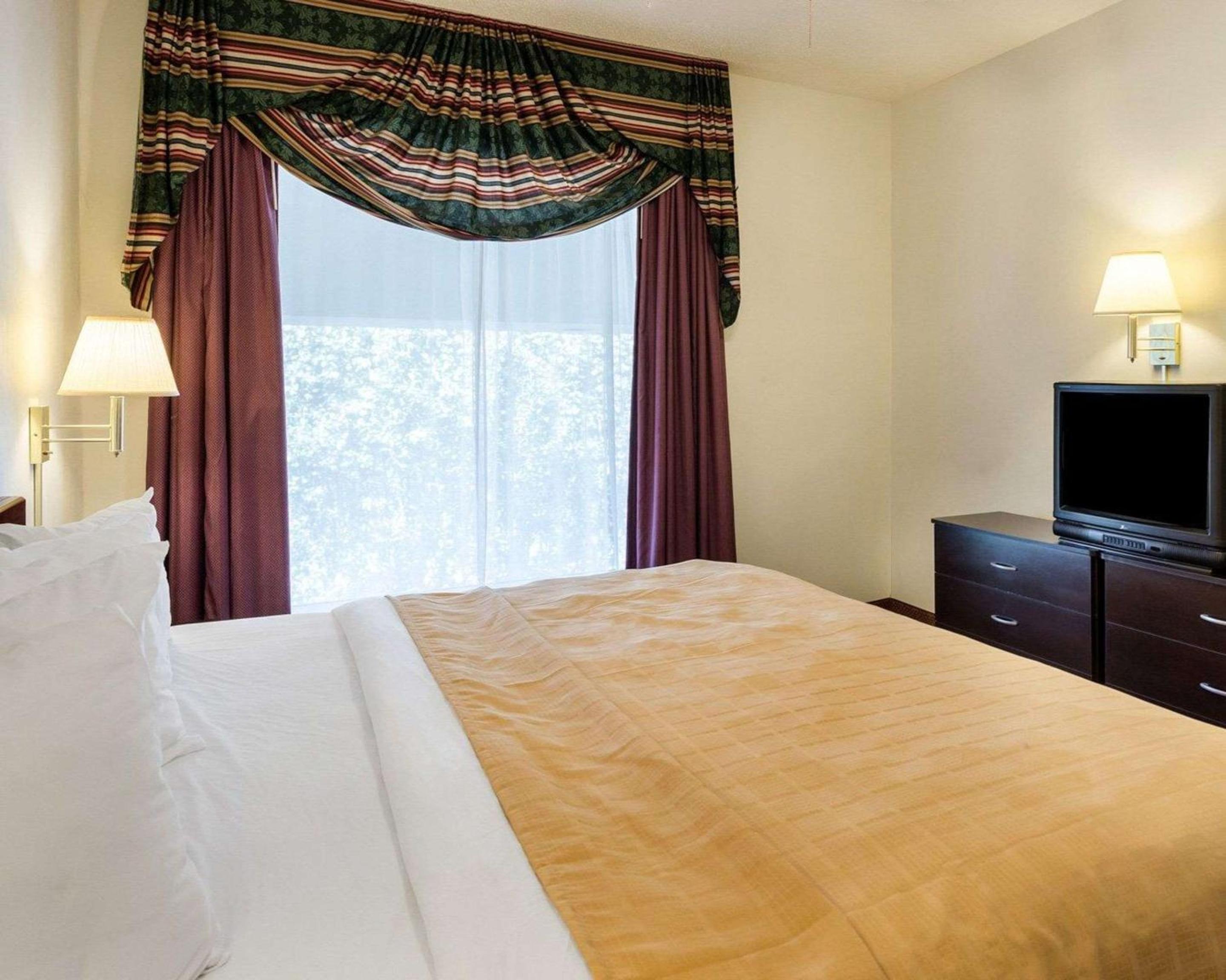Quality Inn - Property Image 16
