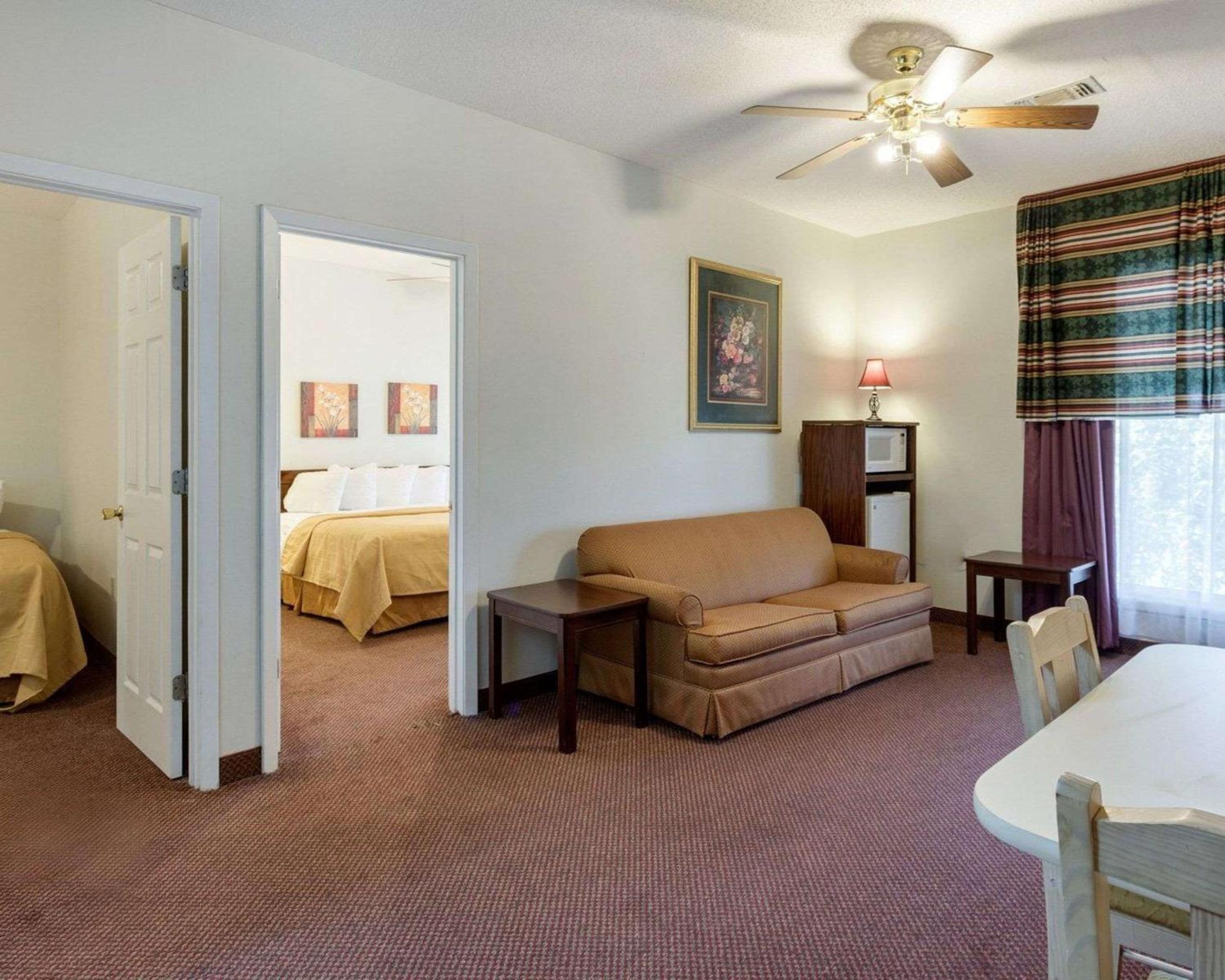 Quality Inn - Property Image 9