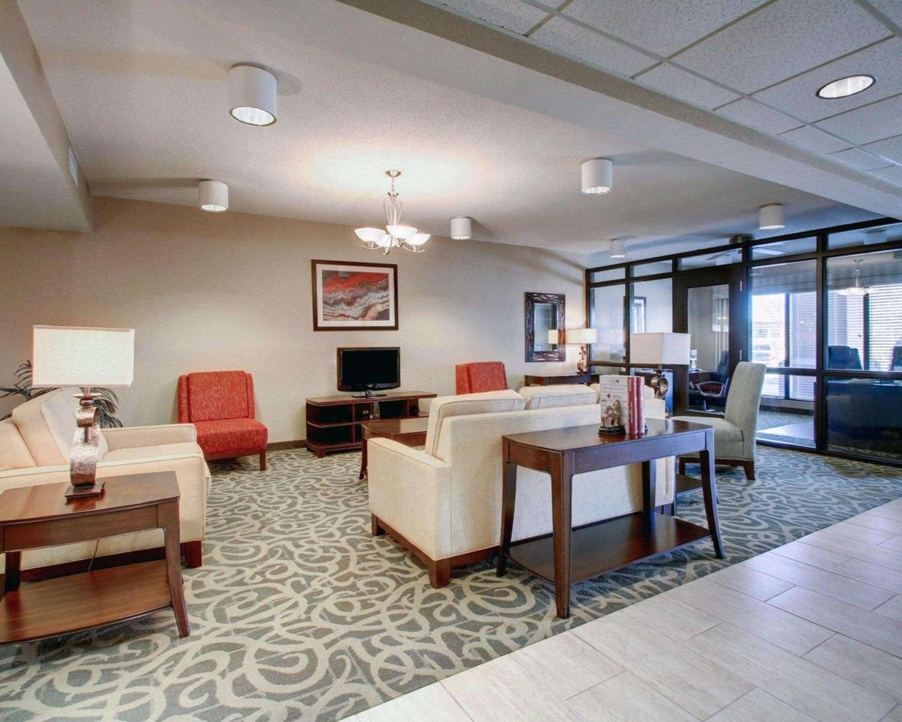 Comfort Inn & Suites Moss Point Pascagoula view 2
