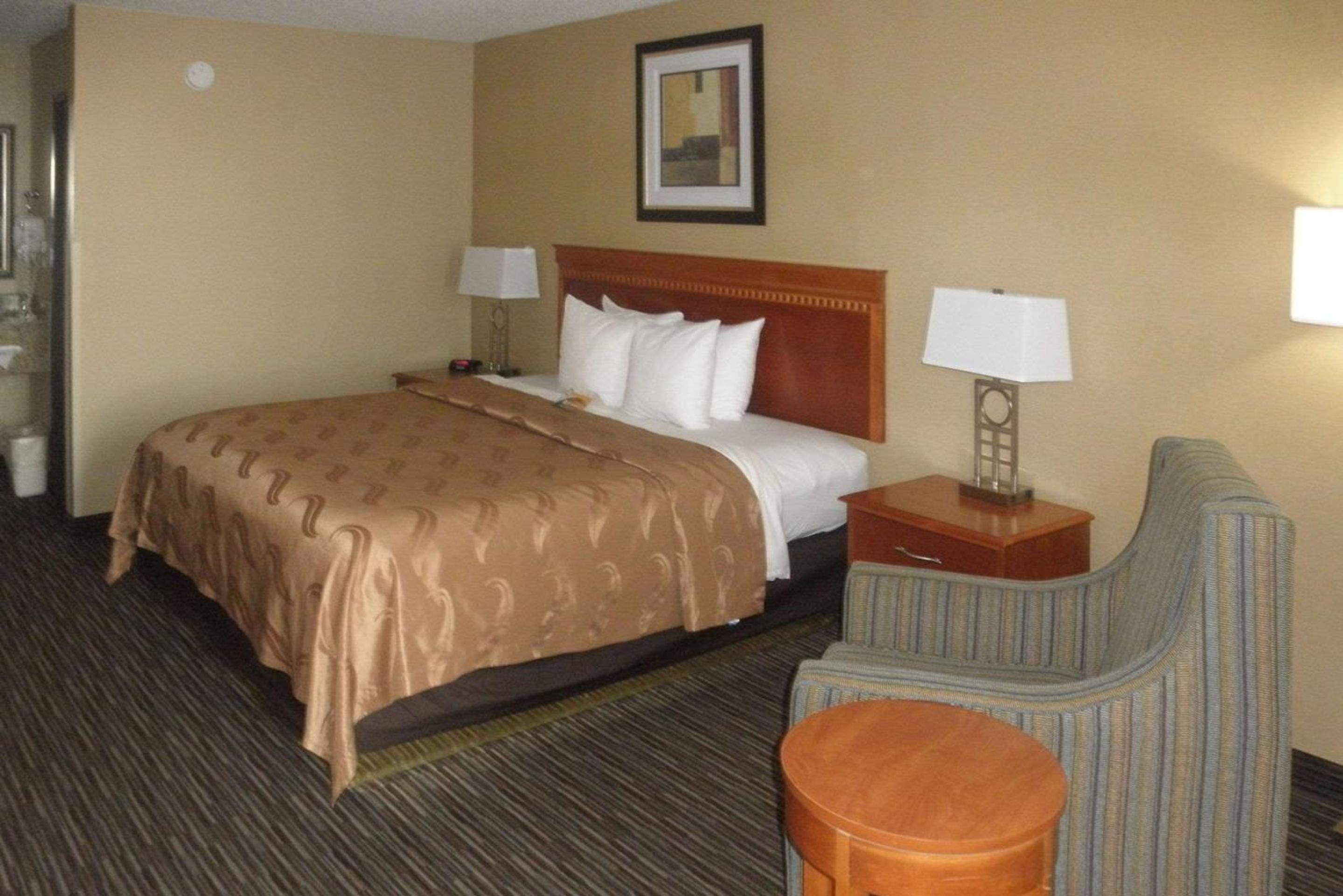 Quality Inn Columbus, MS - Image 5
