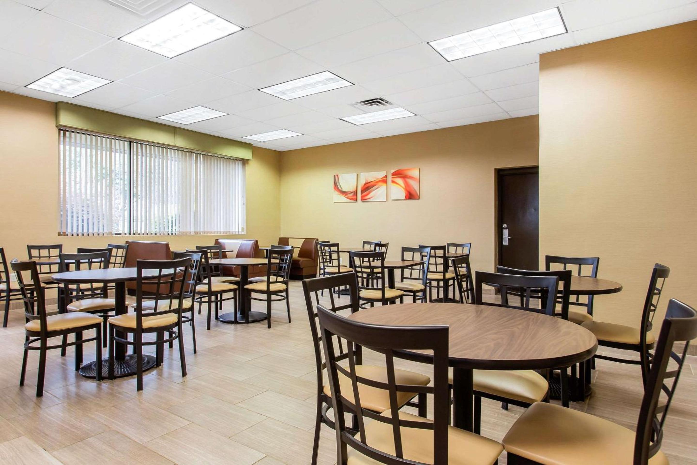 Quality Inn Mount Airy Mayberry view 3
